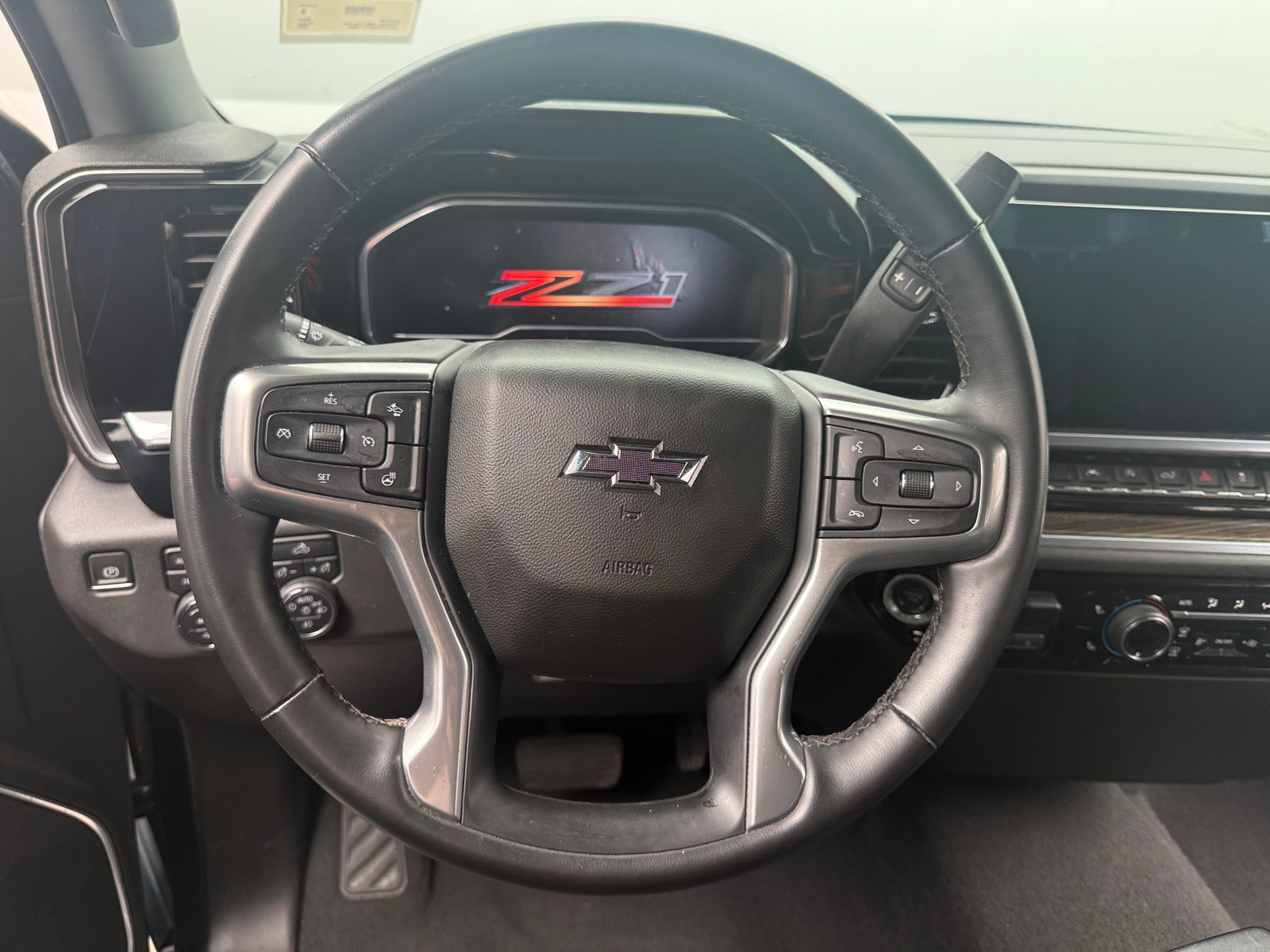 Thumbnail: 2023 Chevrolet Silverado 1500 - 5