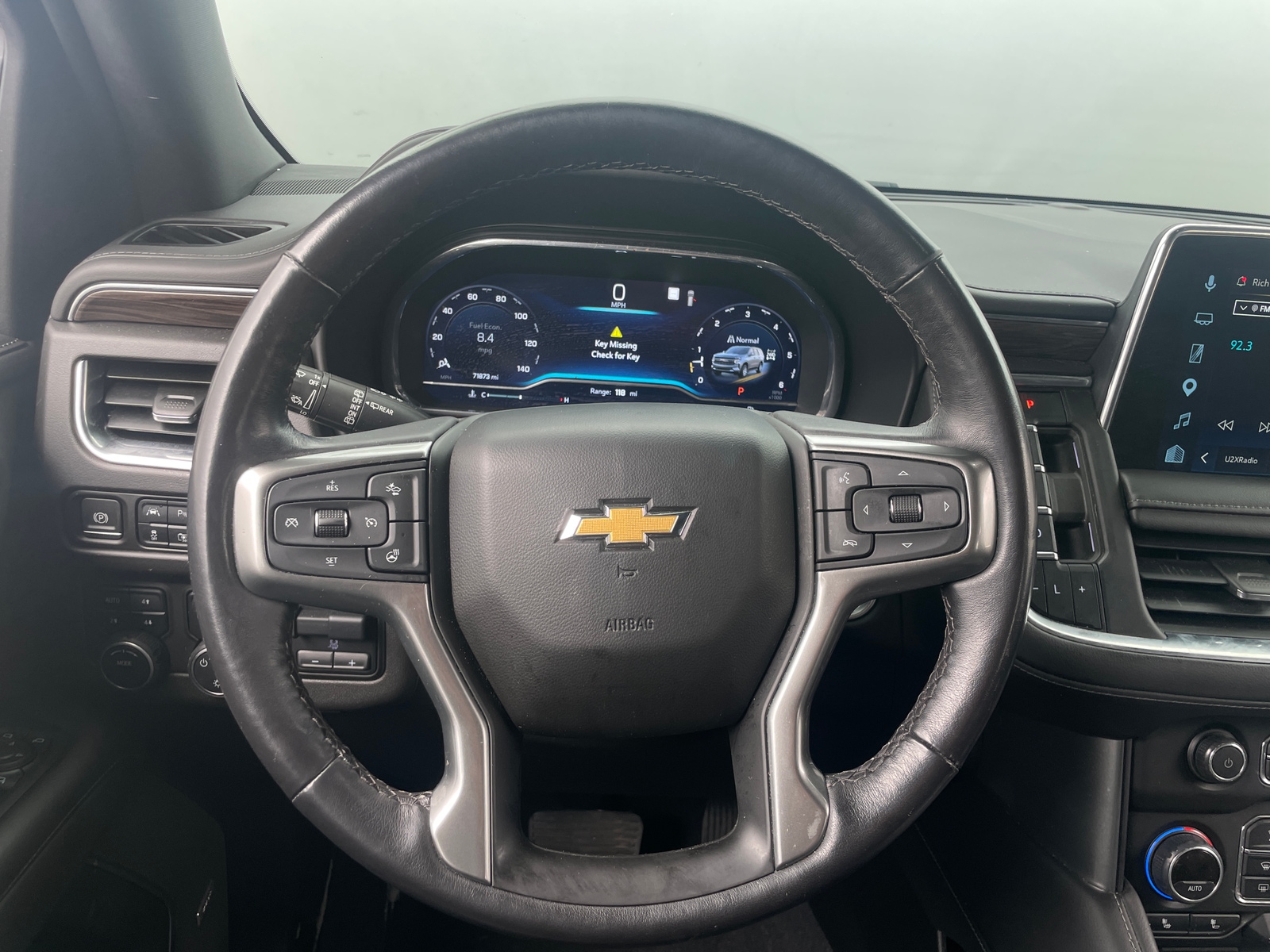 Thumbnail: 2022 Chevrolet Tahoe - 4
