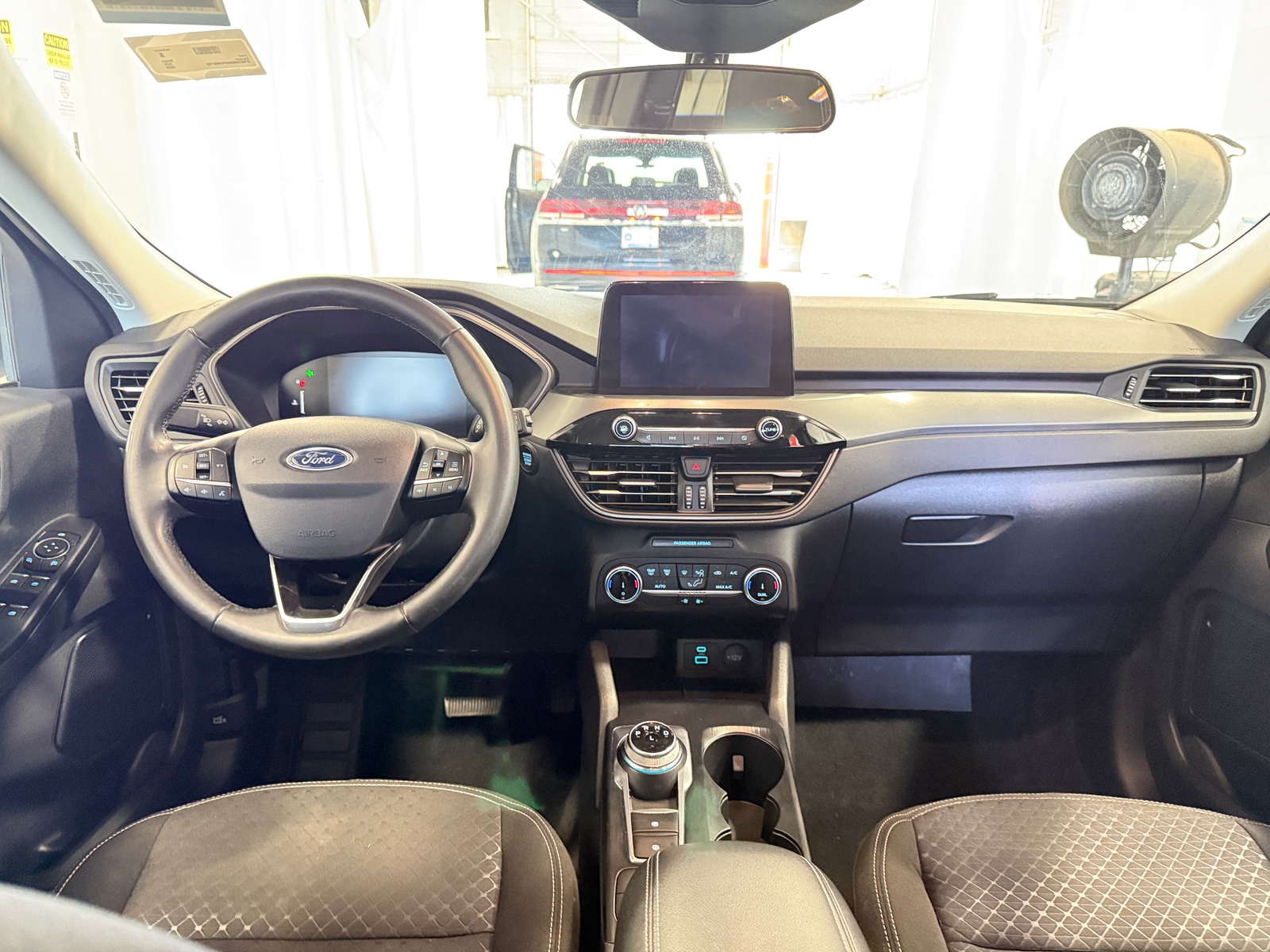 Thumbnail: 2023 Ford Escape - 3