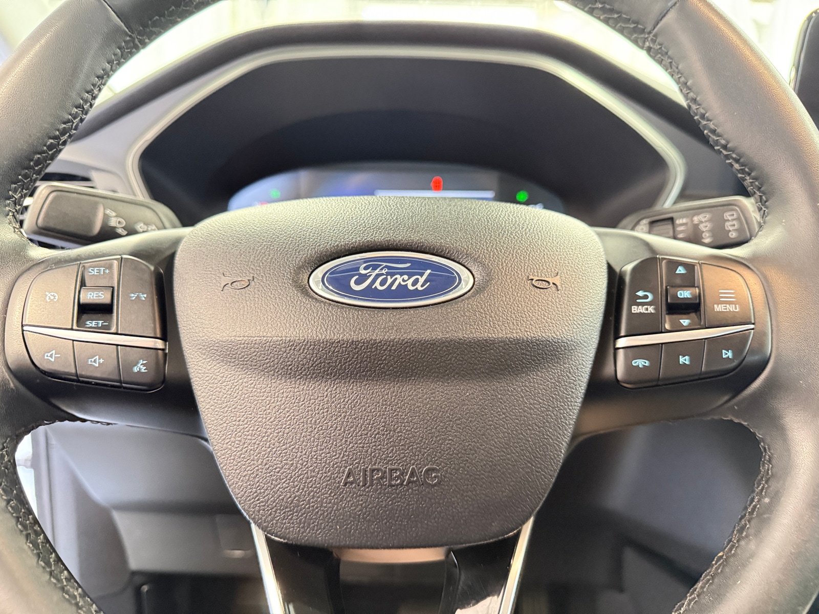 Thumbnail: 2023 Ford Escape - 5