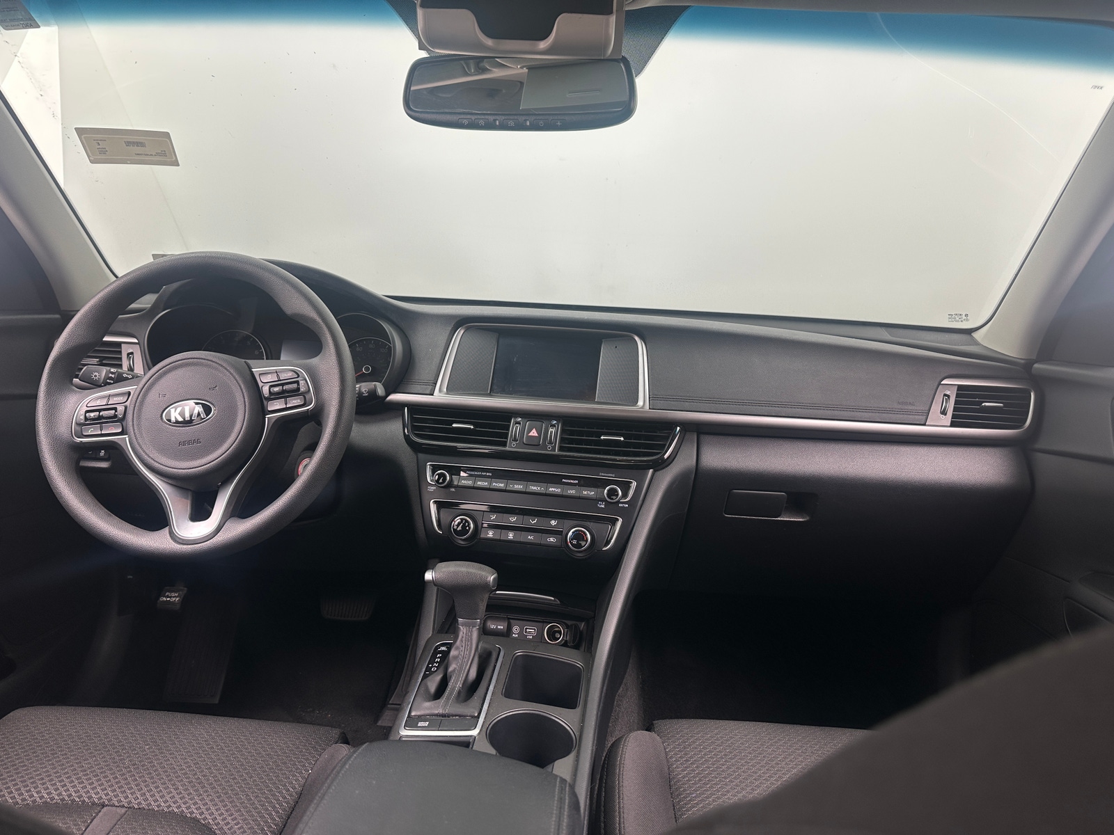 Thumbnail: 2018 Kia Optima - 3