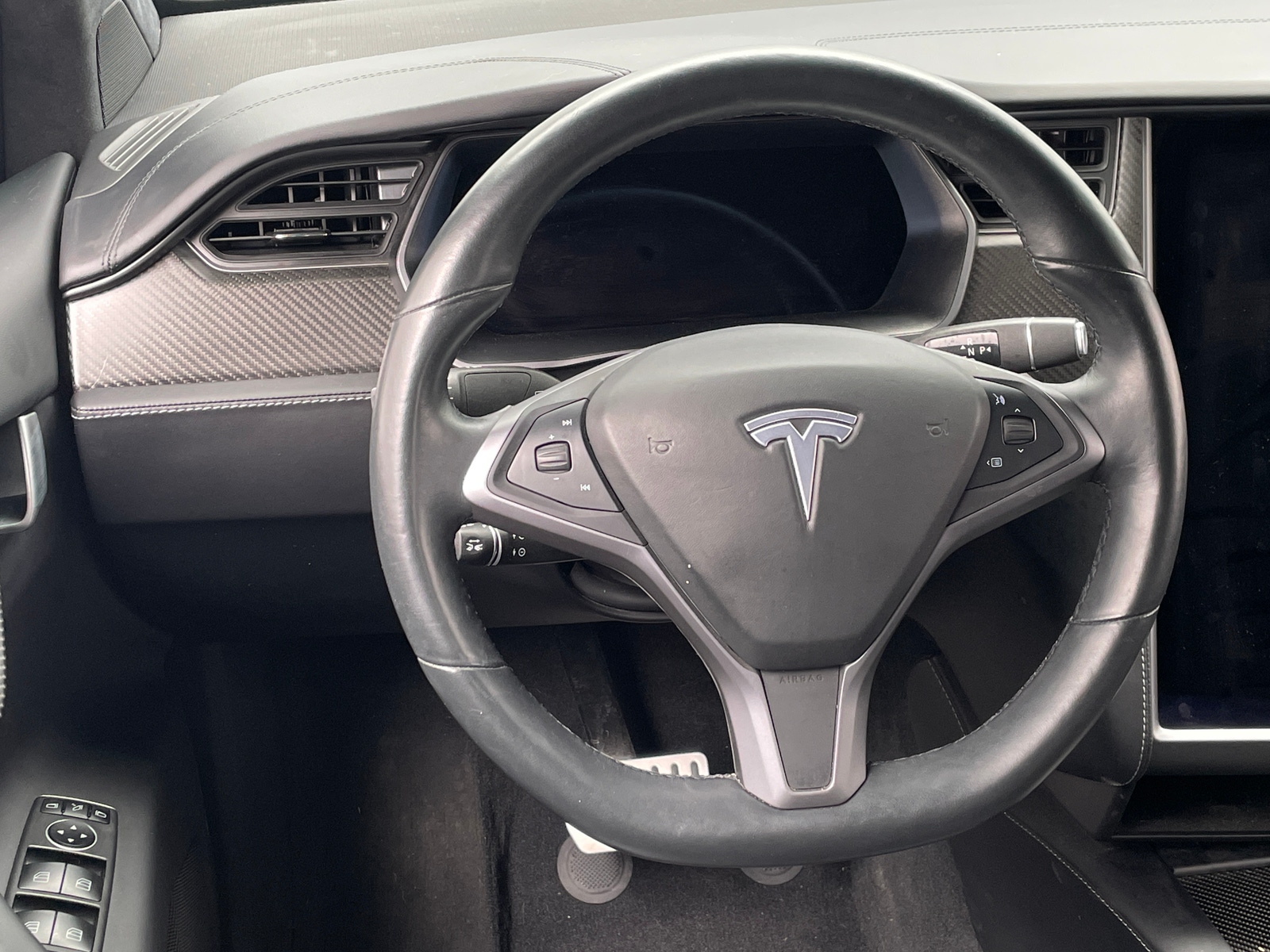 Thumbnail: 2020 Tesla Model X - 4