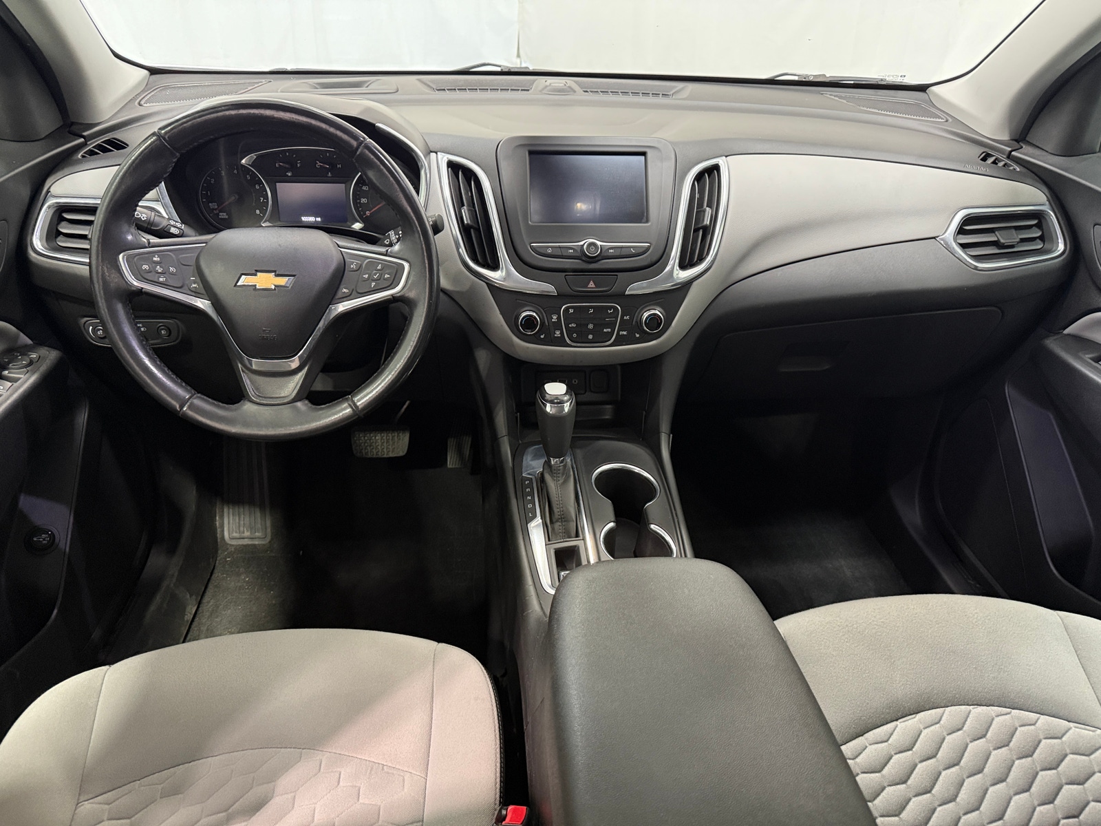 Thumbnail: 2020 Chevrolet Equinox - 3