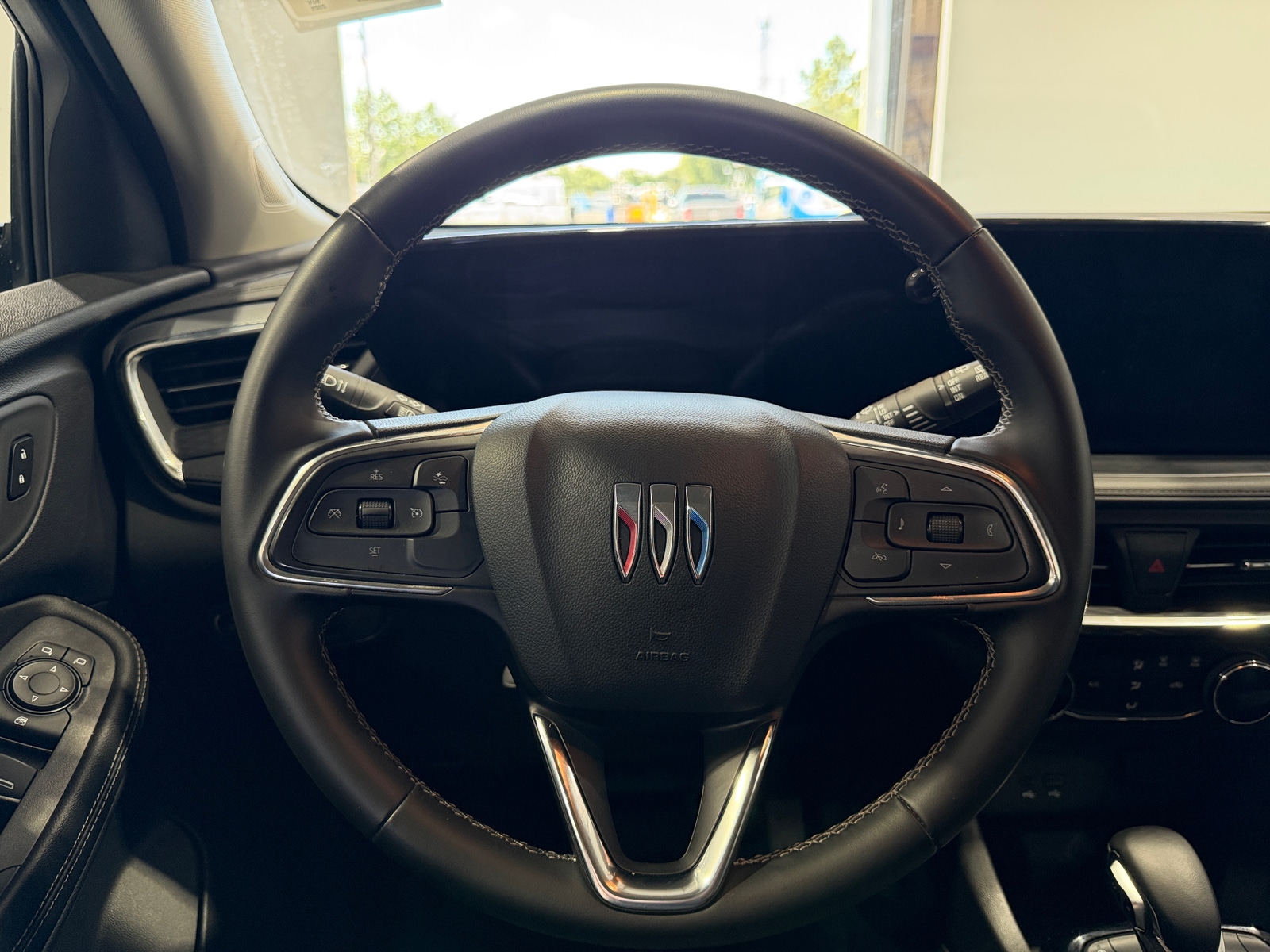Thumbnail: 2025 Buick Encore GX - 5