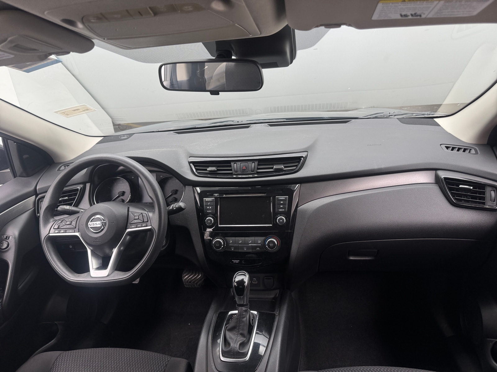 Thumbnail: 2020 Nissan Rogue Sport - 3
