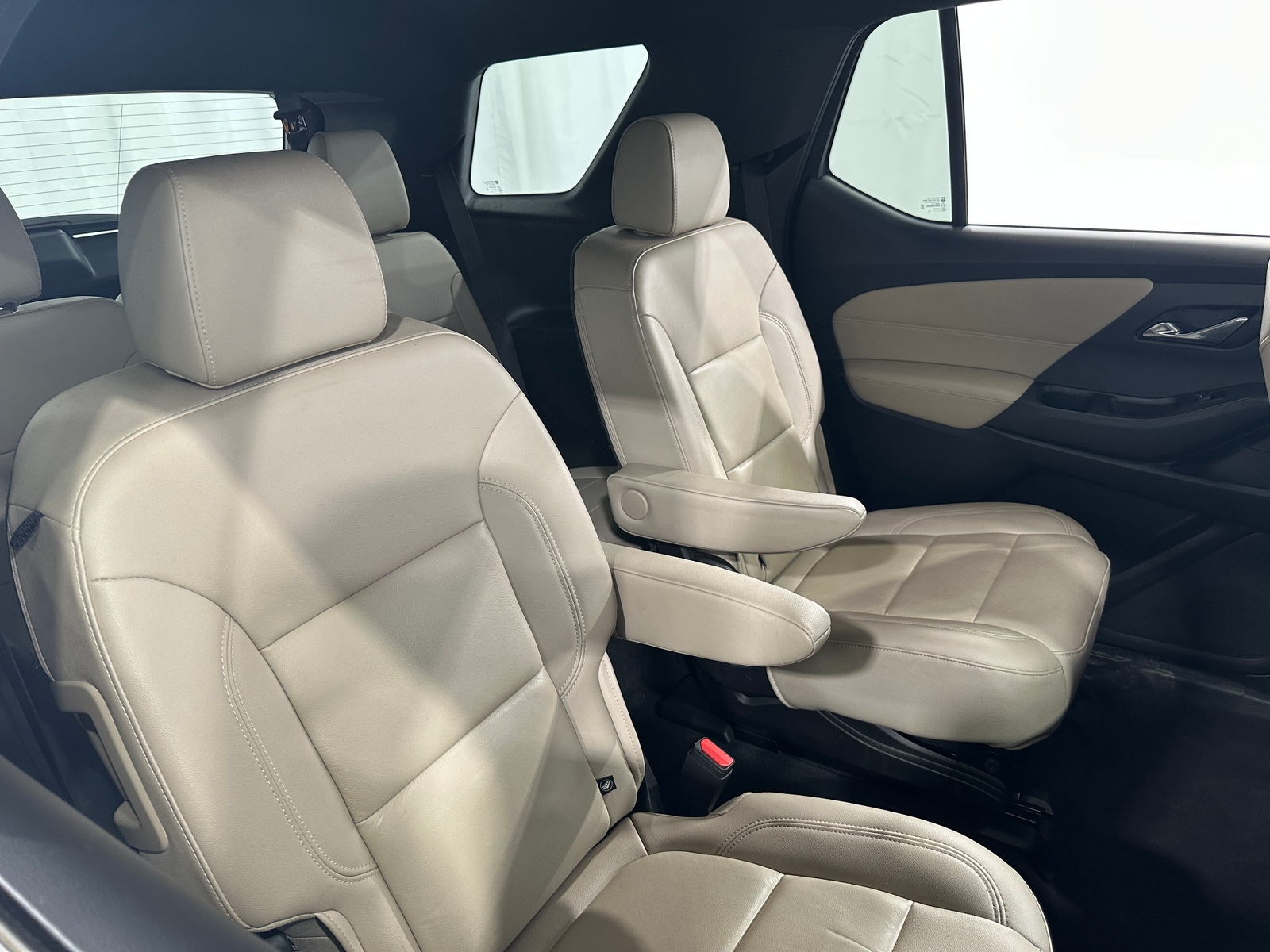 Thumbnail: 2022 Chevrolet Traverse - 5