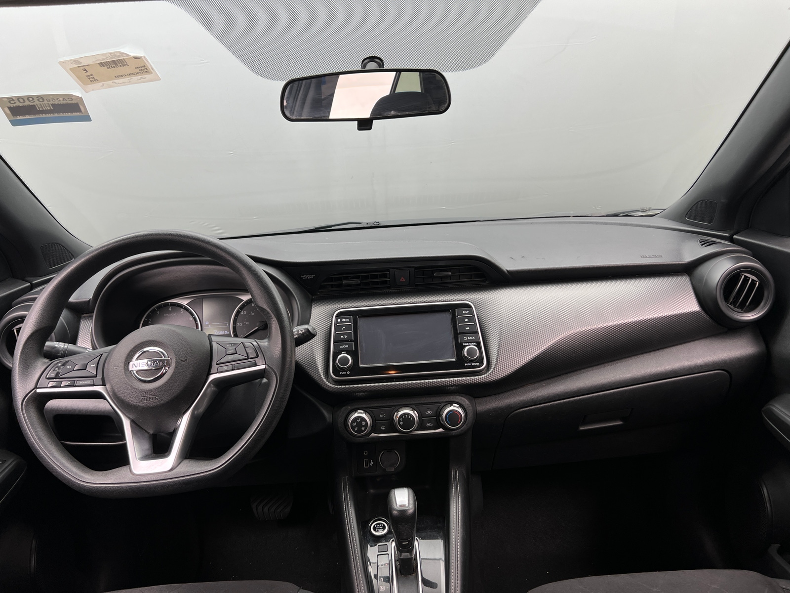 Thumbnail: 2019 Nissan Kicks - 3