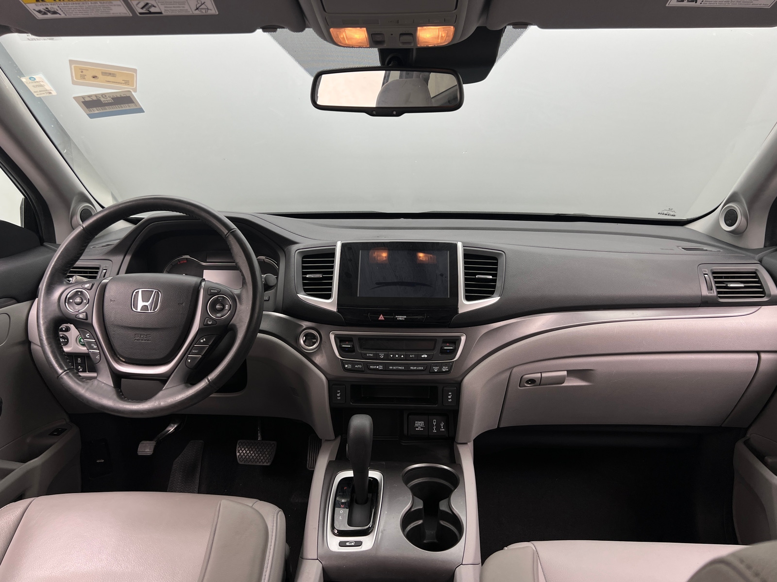 Thumbnail: 2017 Honda Pilot - 2