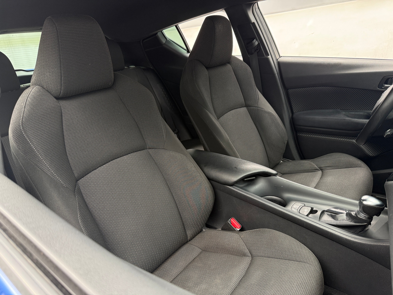 Thumbnail: 2018 Toyota C-HR - 2