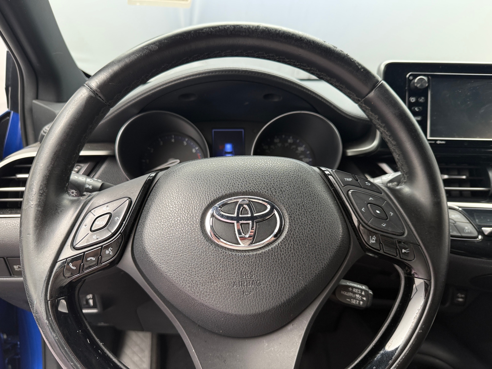 Thumbnail: 2018 Toyota C-HR - 5