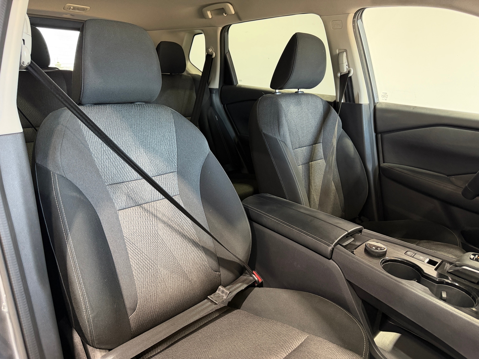 Thumbnail: 2025 Nissan Rogue - 2