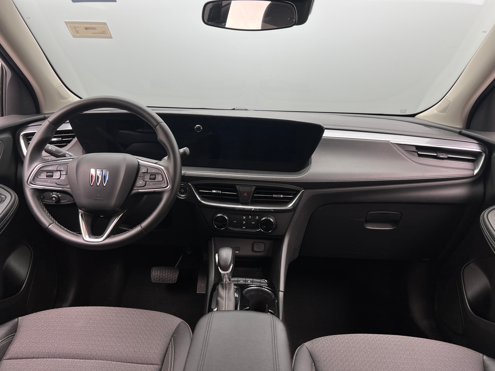 Thumbnail: 2025 Buick Encore GX - 2
