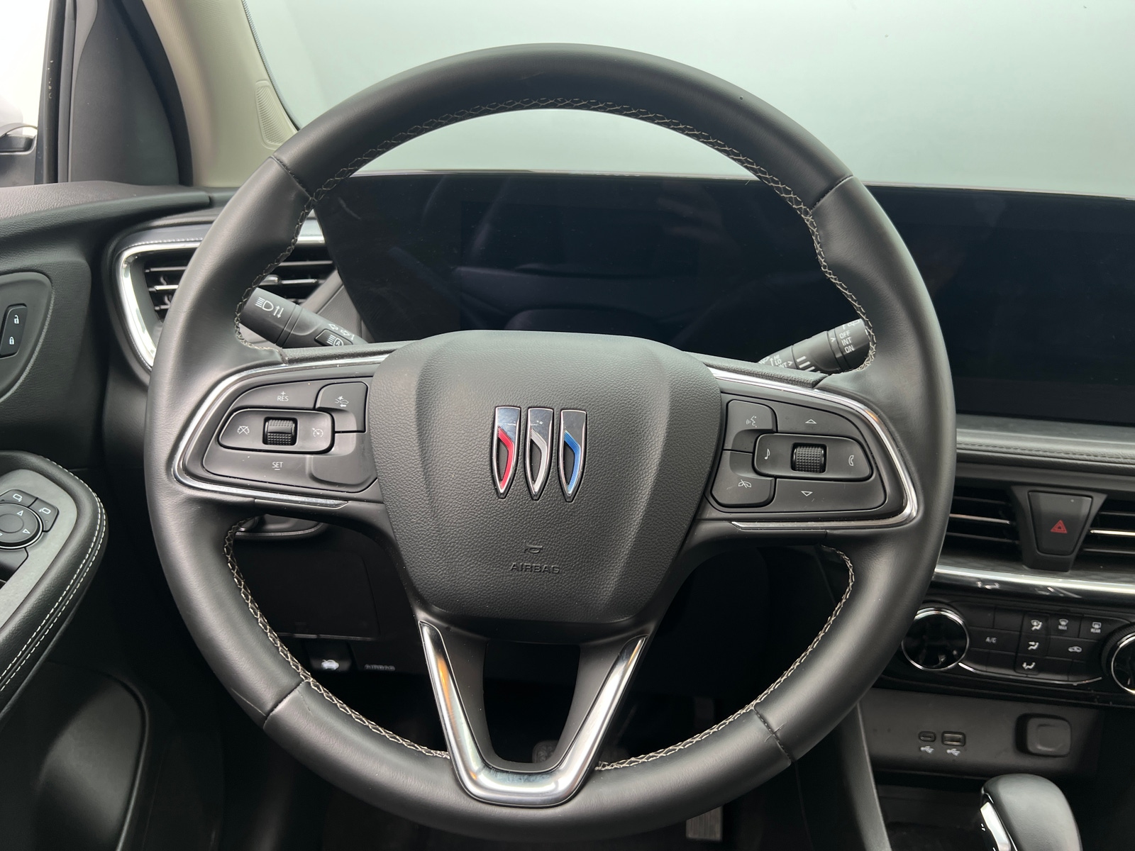 Thumbnail: 2025 Buick Encore GX - 4