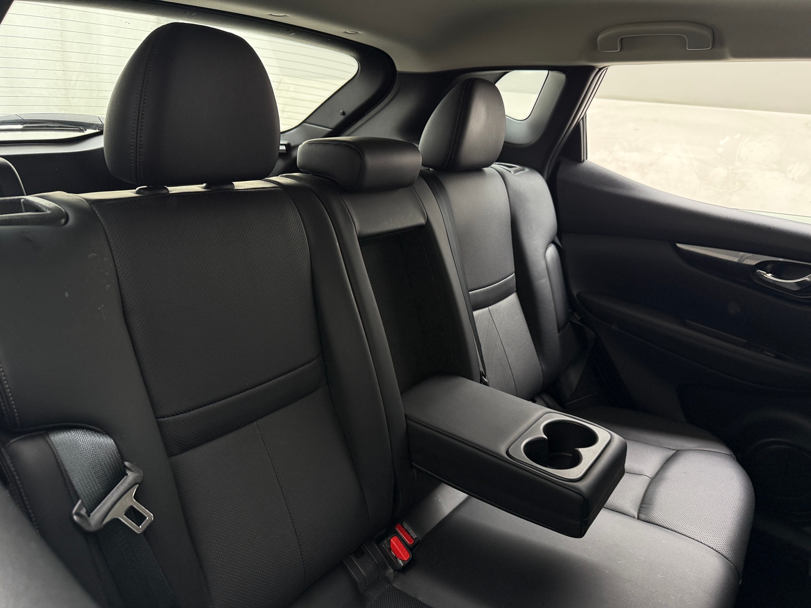 Thumbnail: 2022 Nissan Rogue Sport - 5