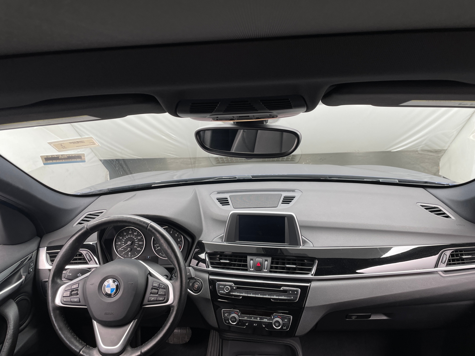 Thumbnail: 2018 BMW X1 - 3