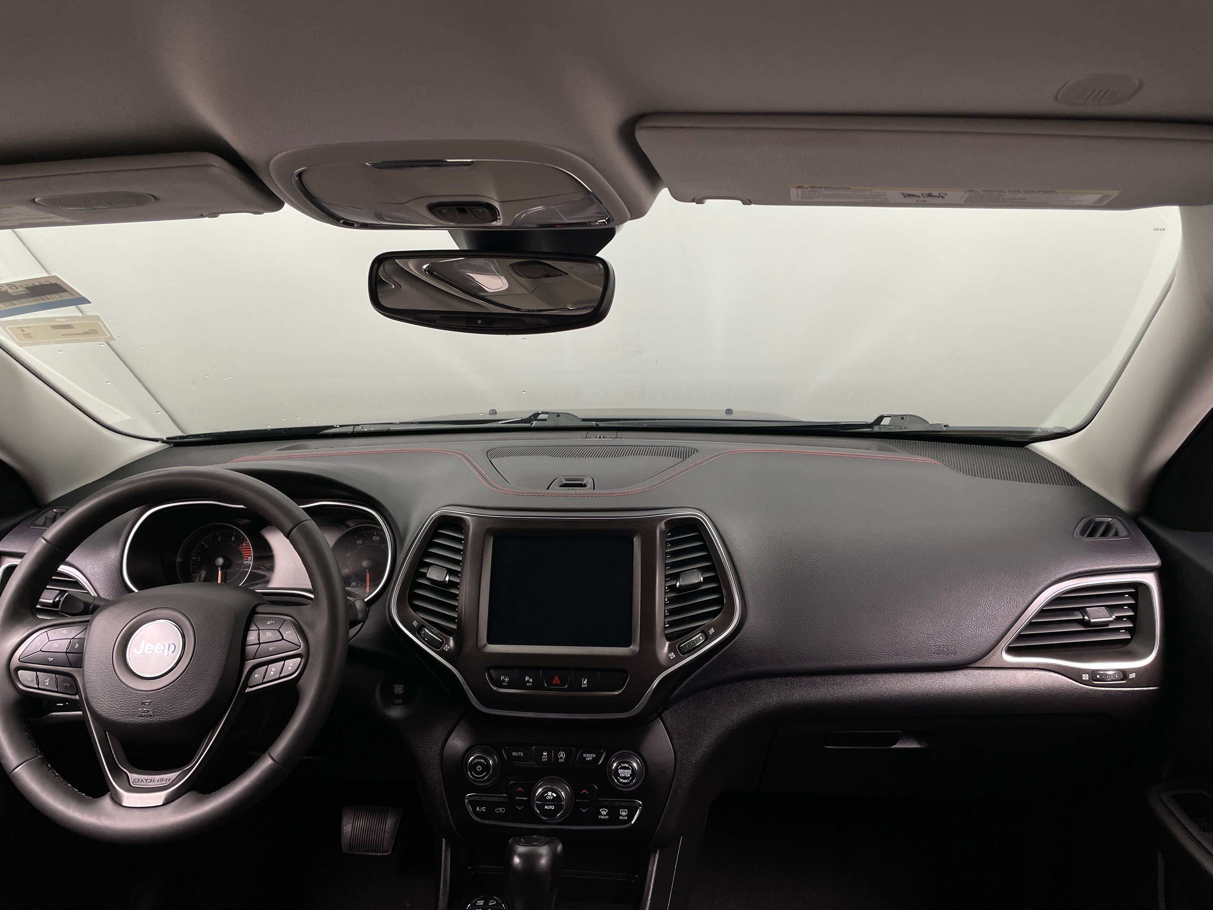 2021 Jeep Cherokee Trailhawk - Photo 3