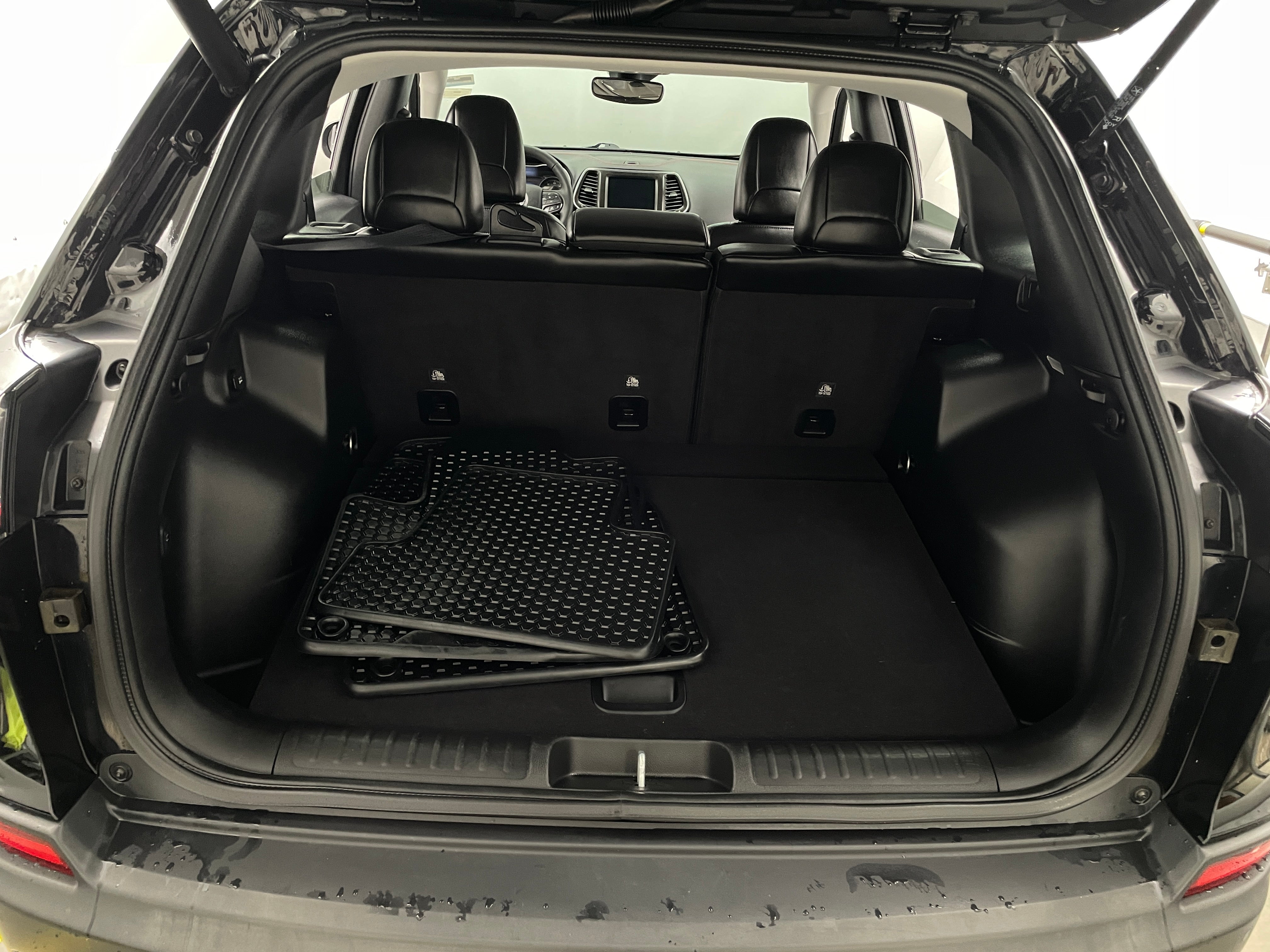 2021 Jeep Cherokee Trailhawk - Photo 9