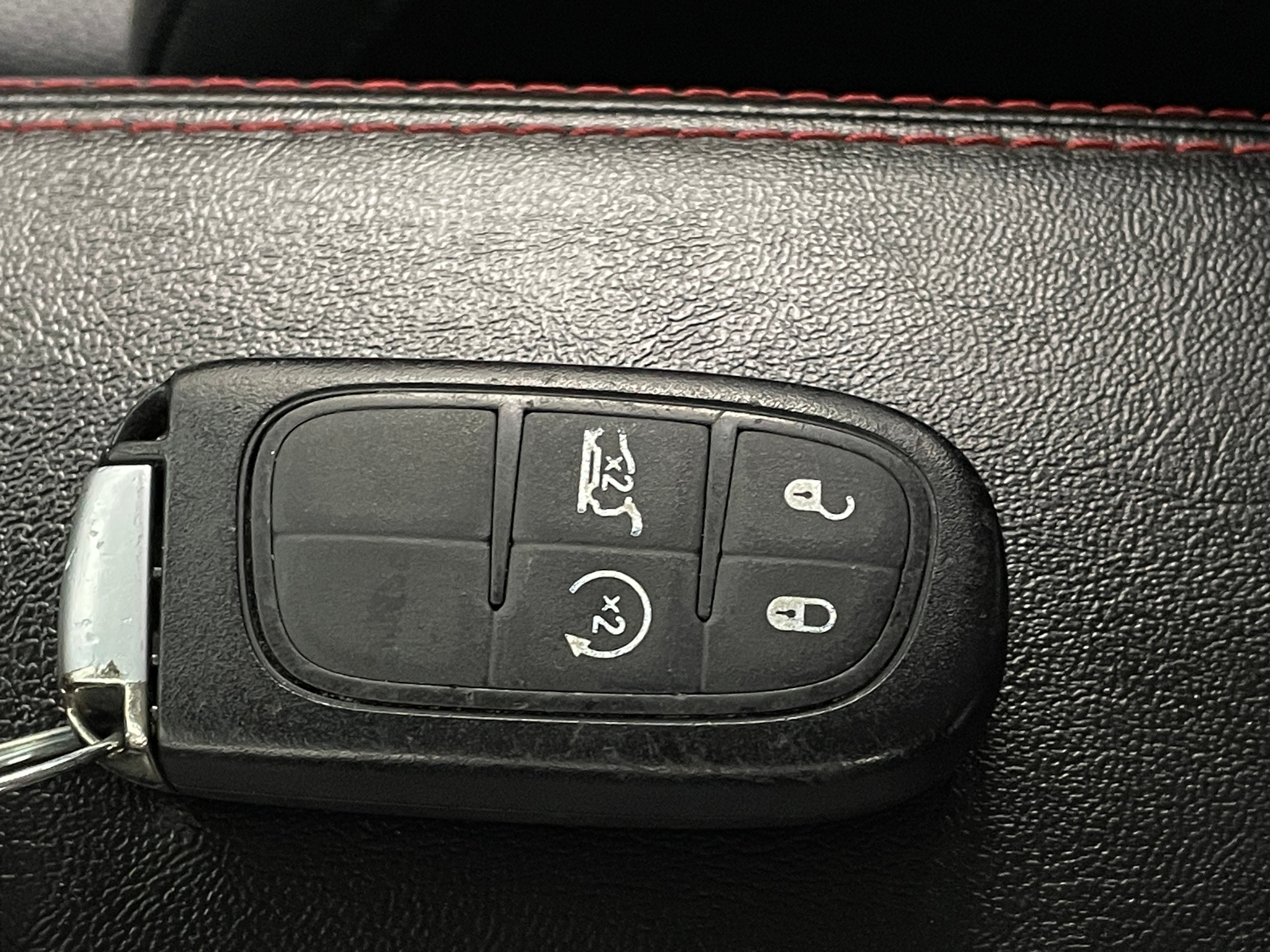 2021 Jeep Cherokee Trailhawk - Photo 11