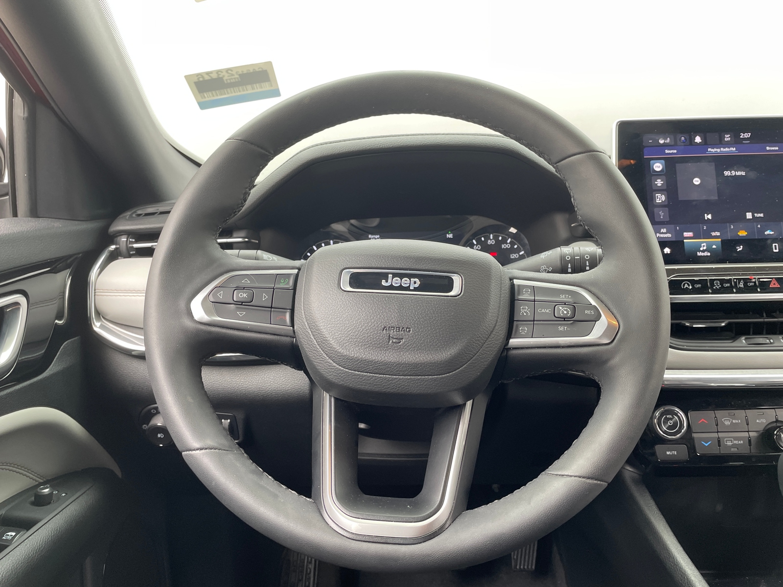 Thumbnail: 2023 Jeep Compass - 4
