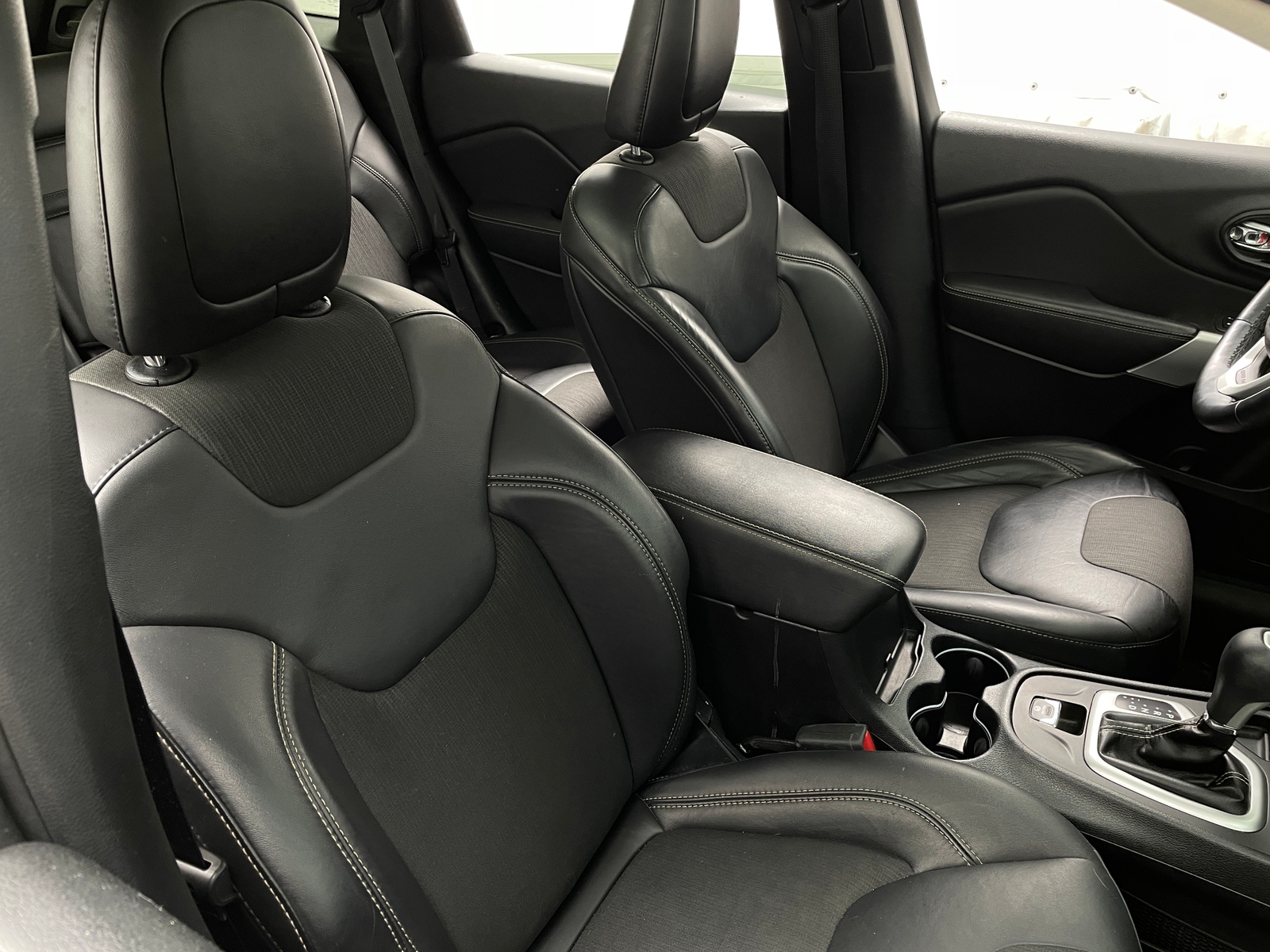 Thumbnail: 2018 Jeep Cherokee - 2