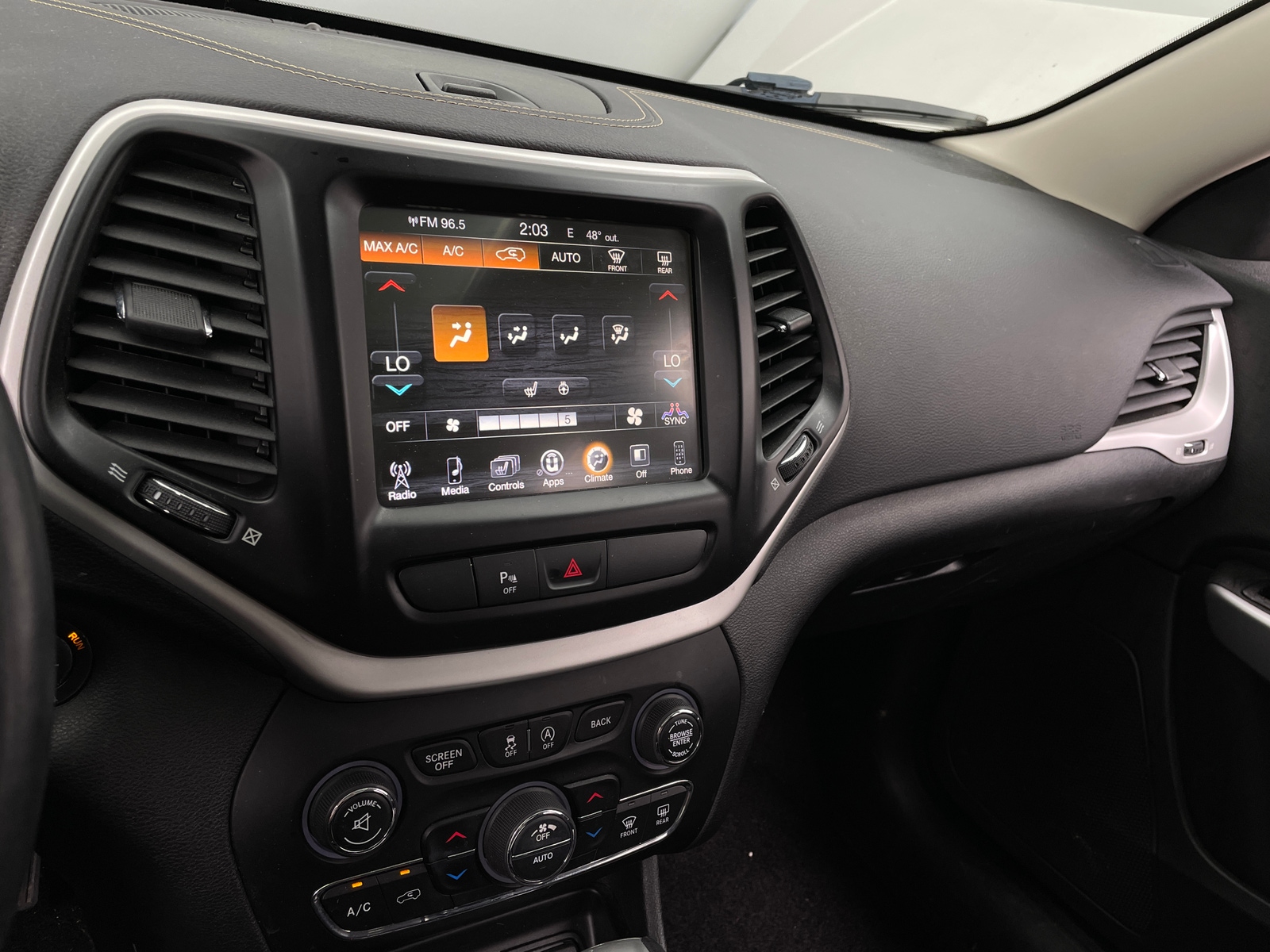 Thumbnail: 2018 Jeep Cherokee - 4