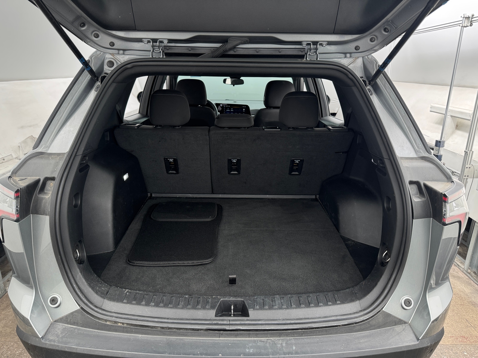 Thumbnail: 2025 Chevrolet Equinox - 7
