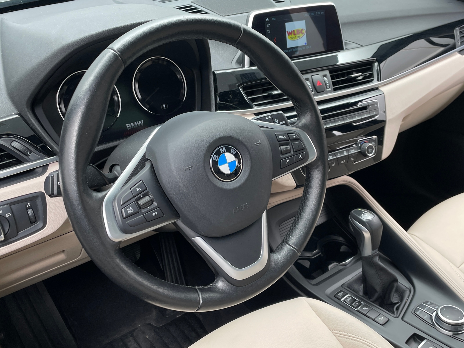 Thumbnail: 2018 BMW X1 - 4