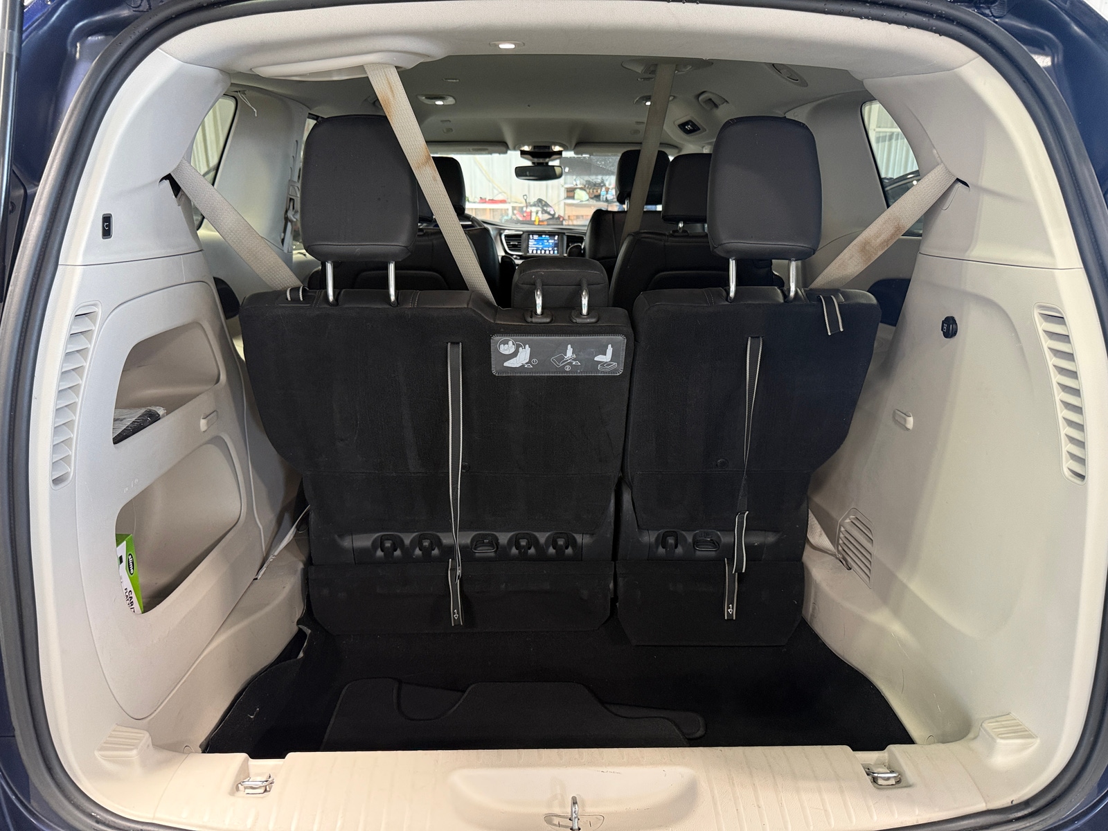 Thumbnail: 2020 Chrysler Pacifica - 6