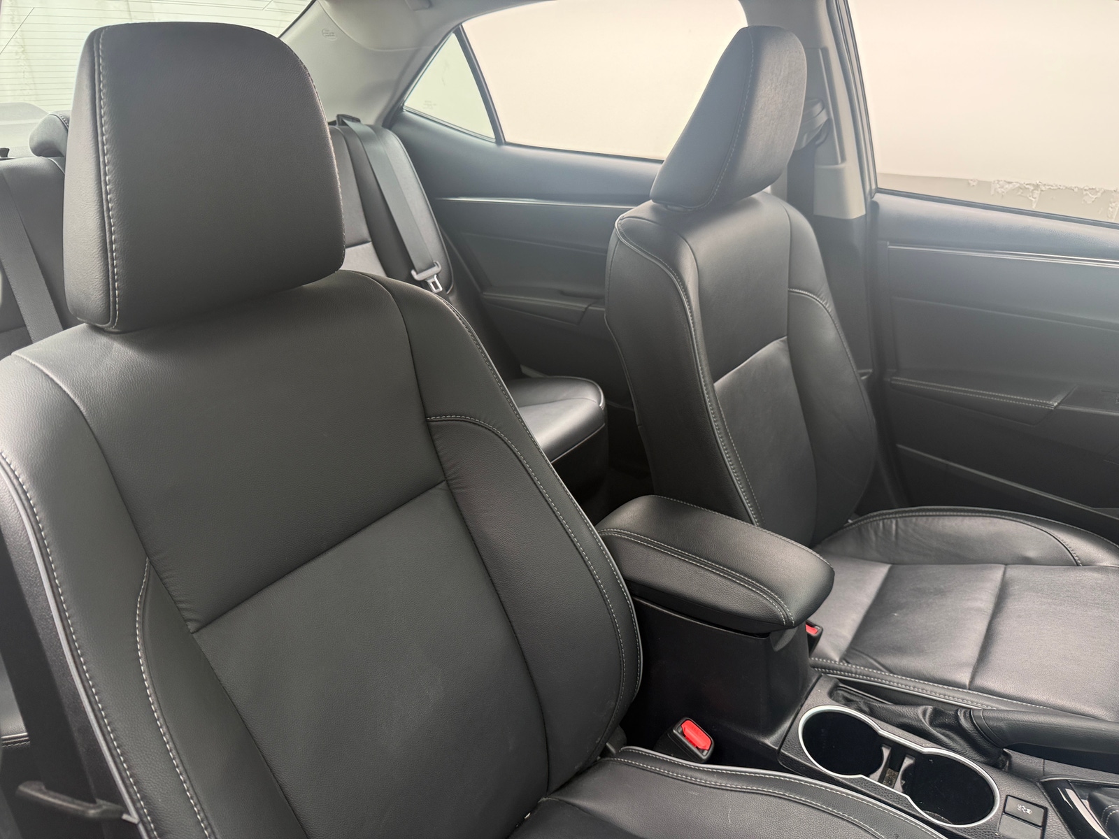 Thumbnail: 2018 Toyota Corolla - 2