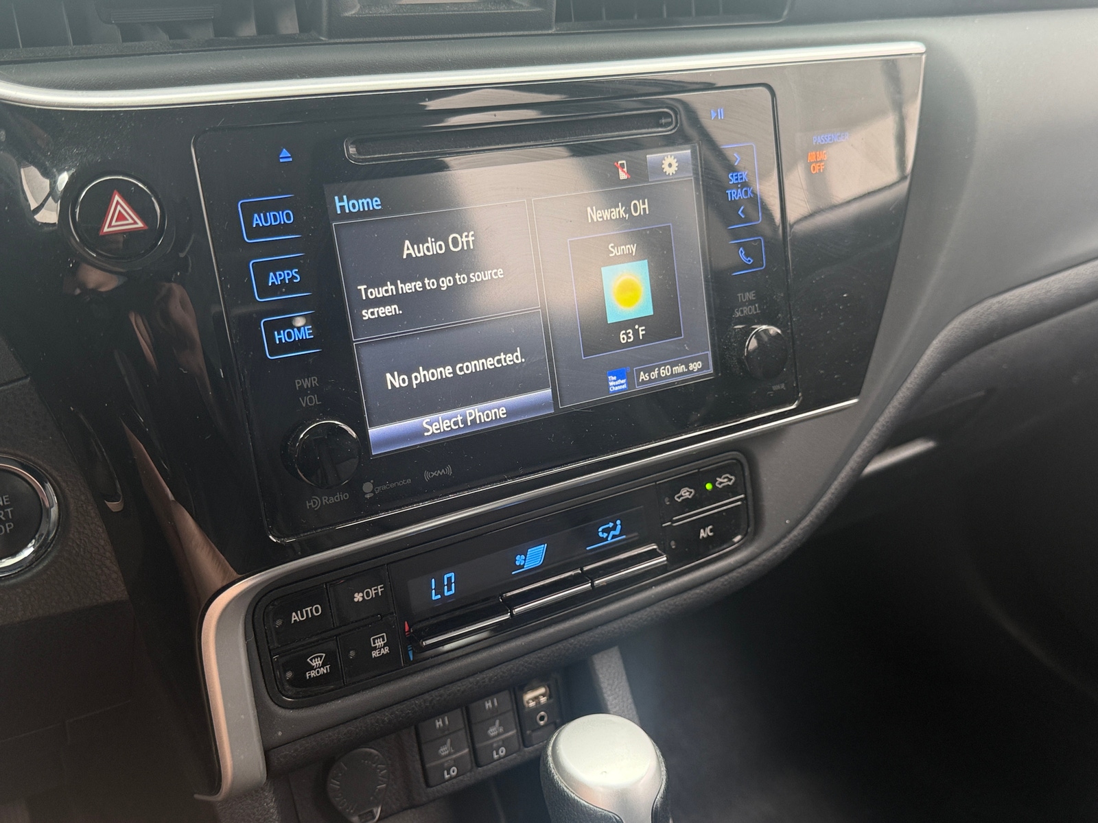 Thumbnail: 2018 Toyota Corolla - 4