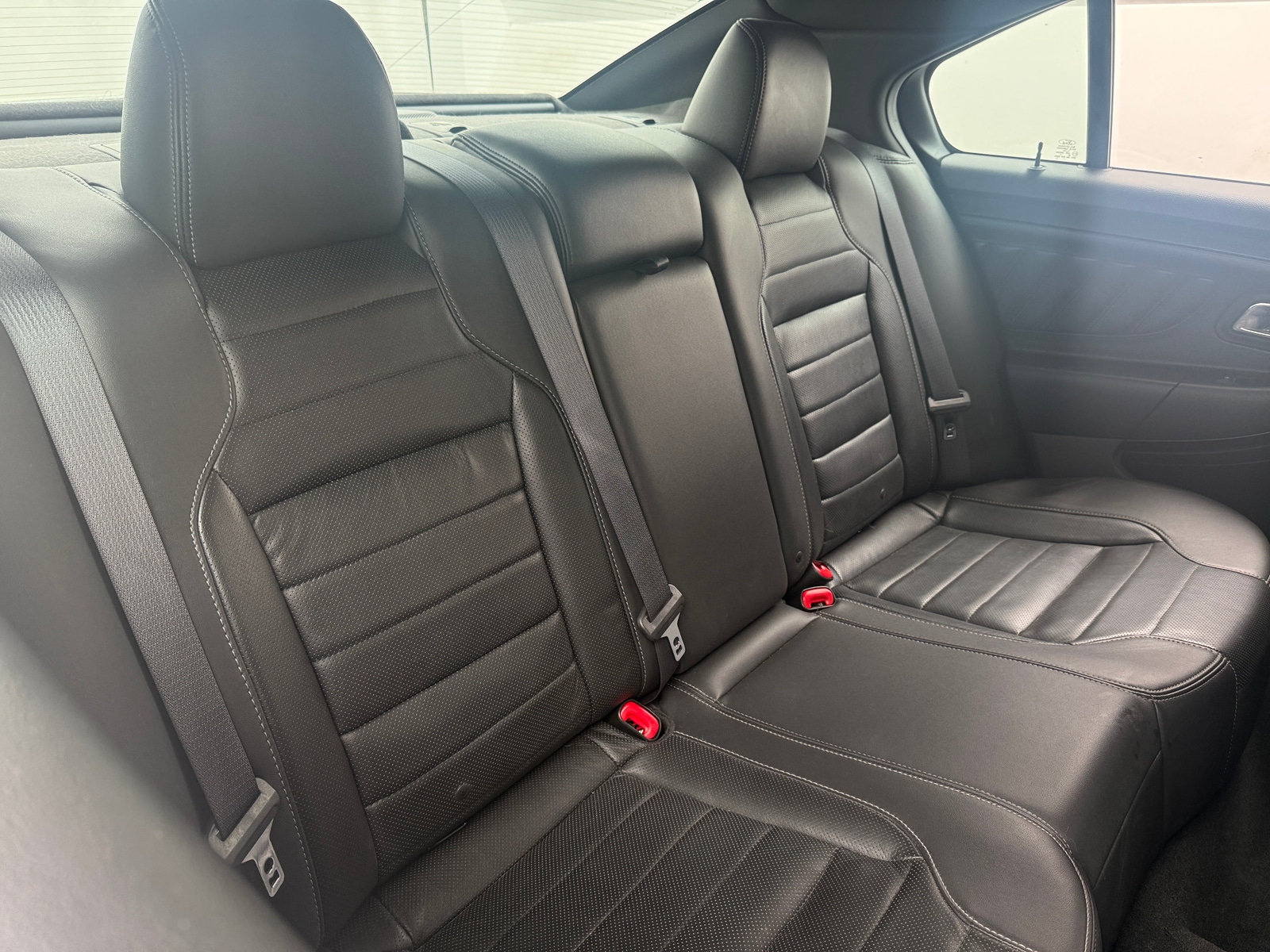 Thumbnail: 2016 Ford Taurus - 5