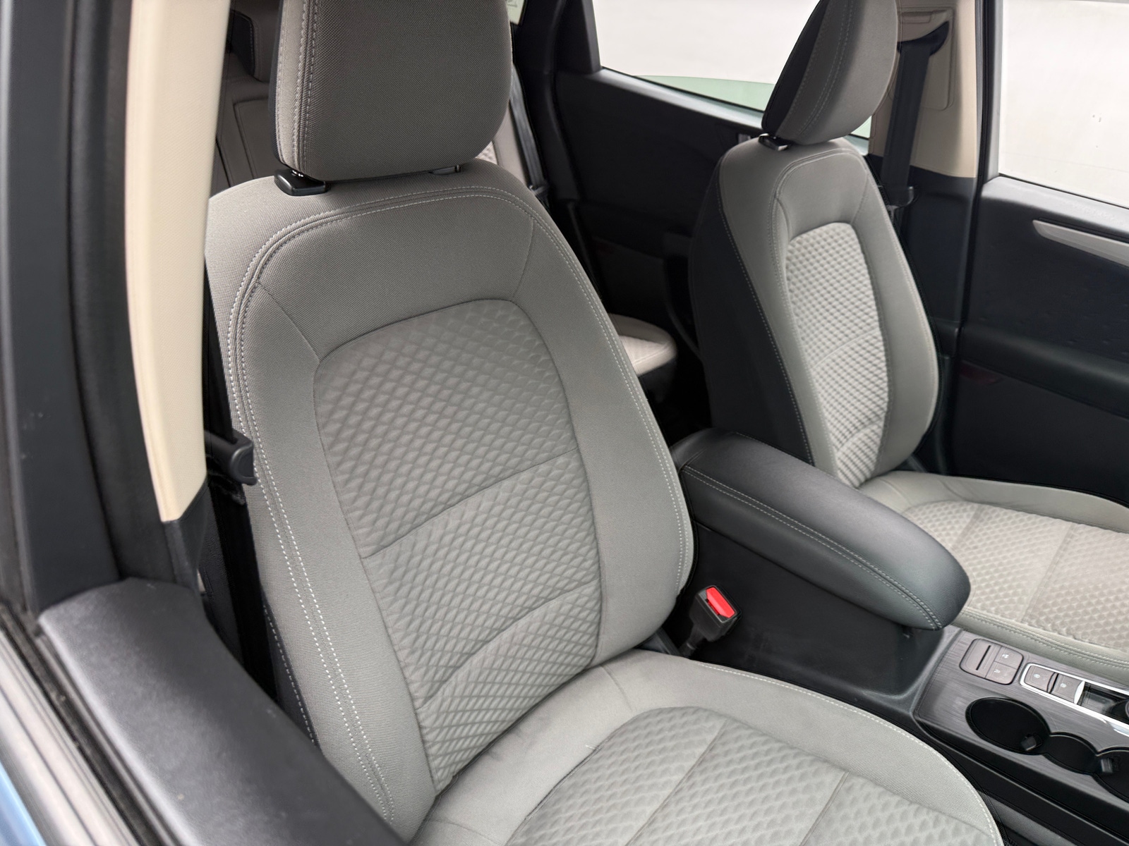 Thumbnail: 2020 Ford Escape - 2
