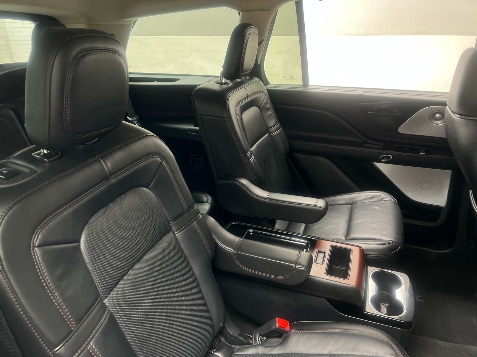 Thumbnail: 2021 Lincoln Aviator - 5