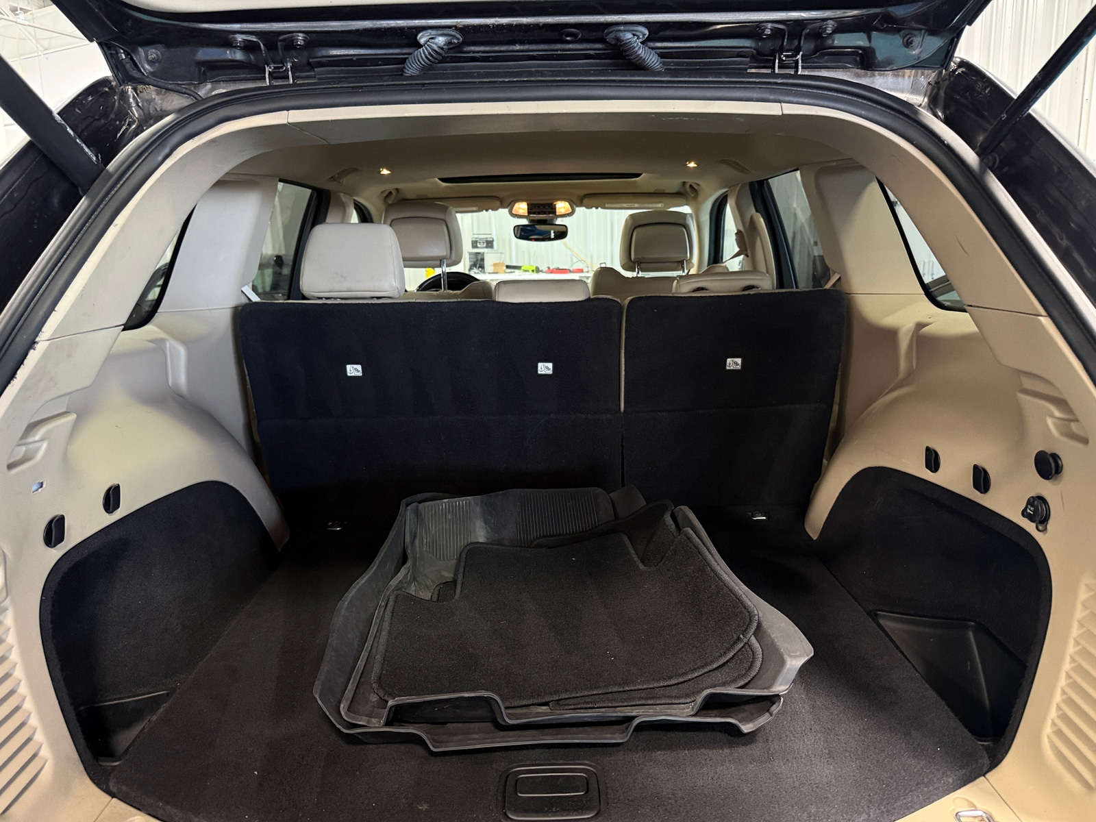 Thumbnail: 2019 Jeep Grand Cherokee - 6