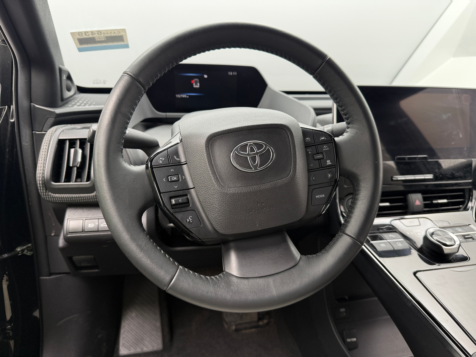 Thumbnail: 2023 Toyota bZ4X - 4