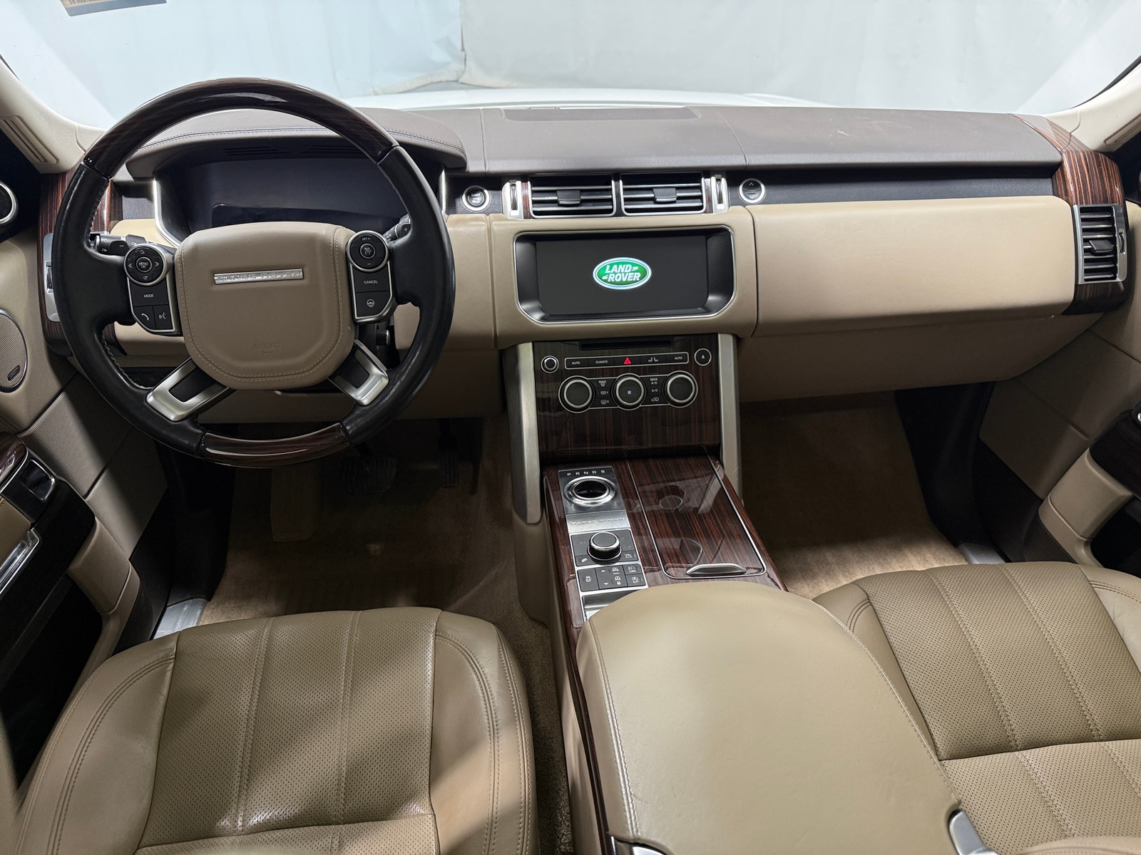 Thumbnail: 2017 Land Rover Range Rover - 2