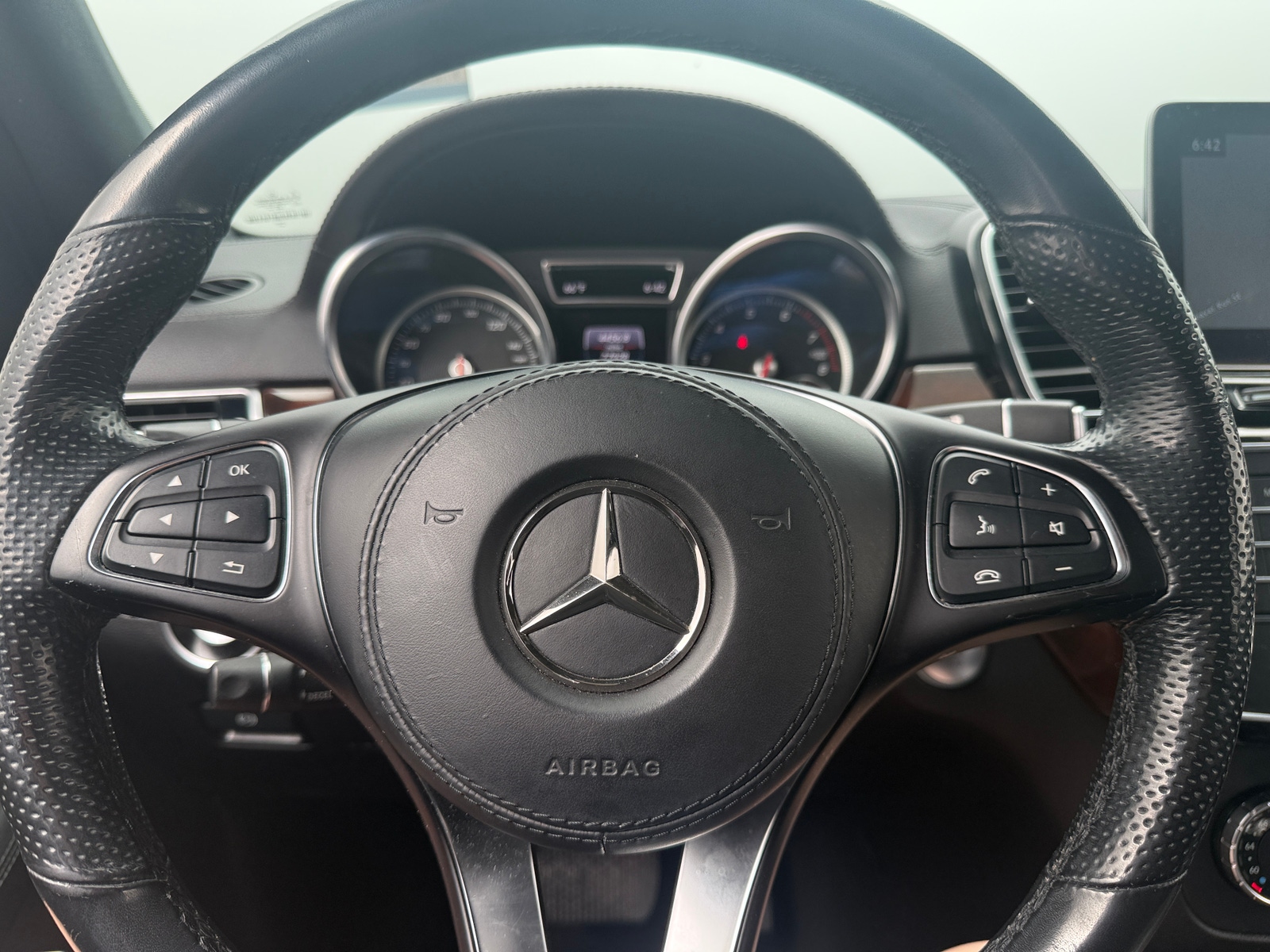 Thumbnail: 2018 Mercedes-Benz GLS - 4