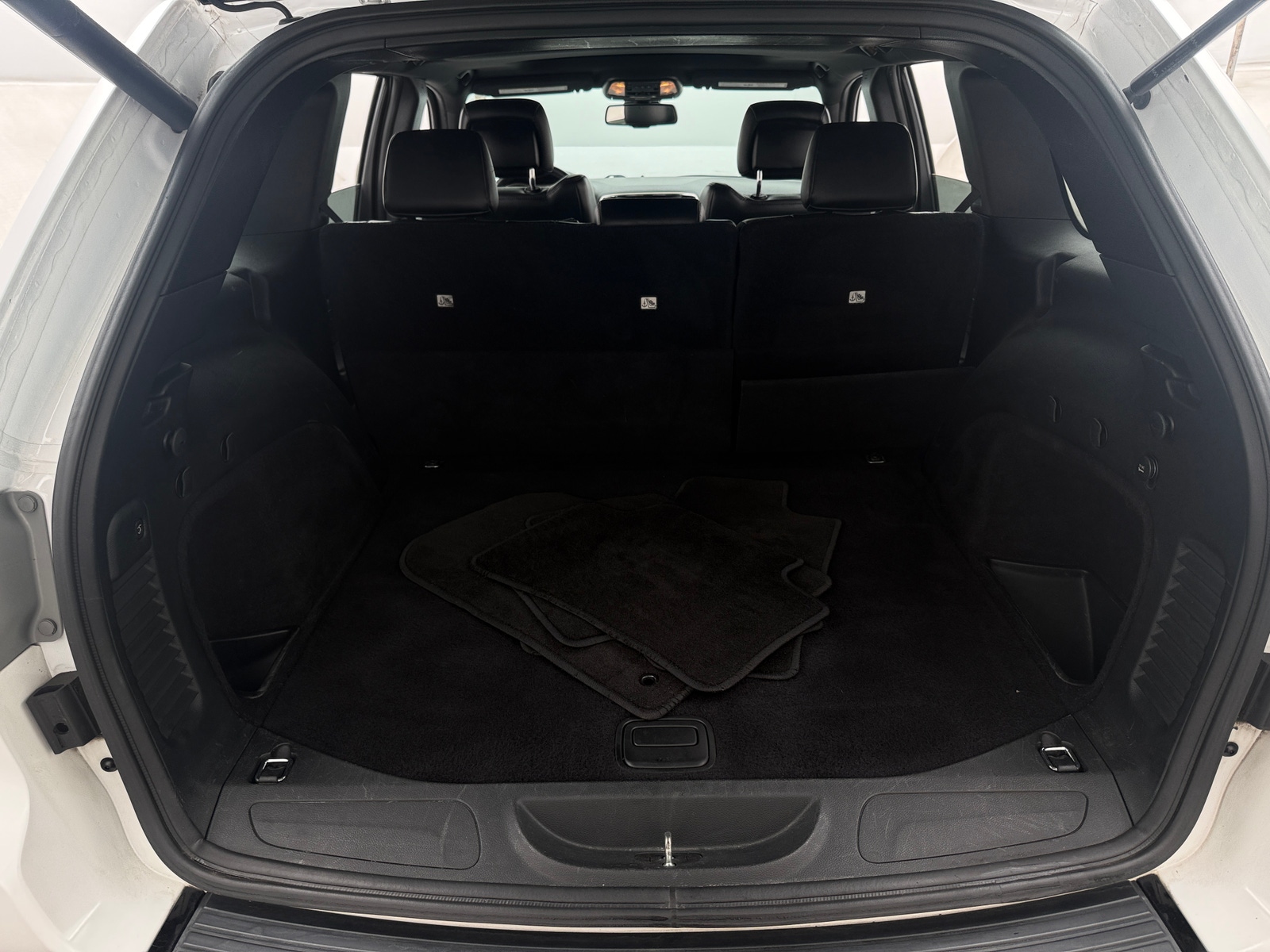 Thumbnail: 2014 Jeep Grand Cherokee - 7