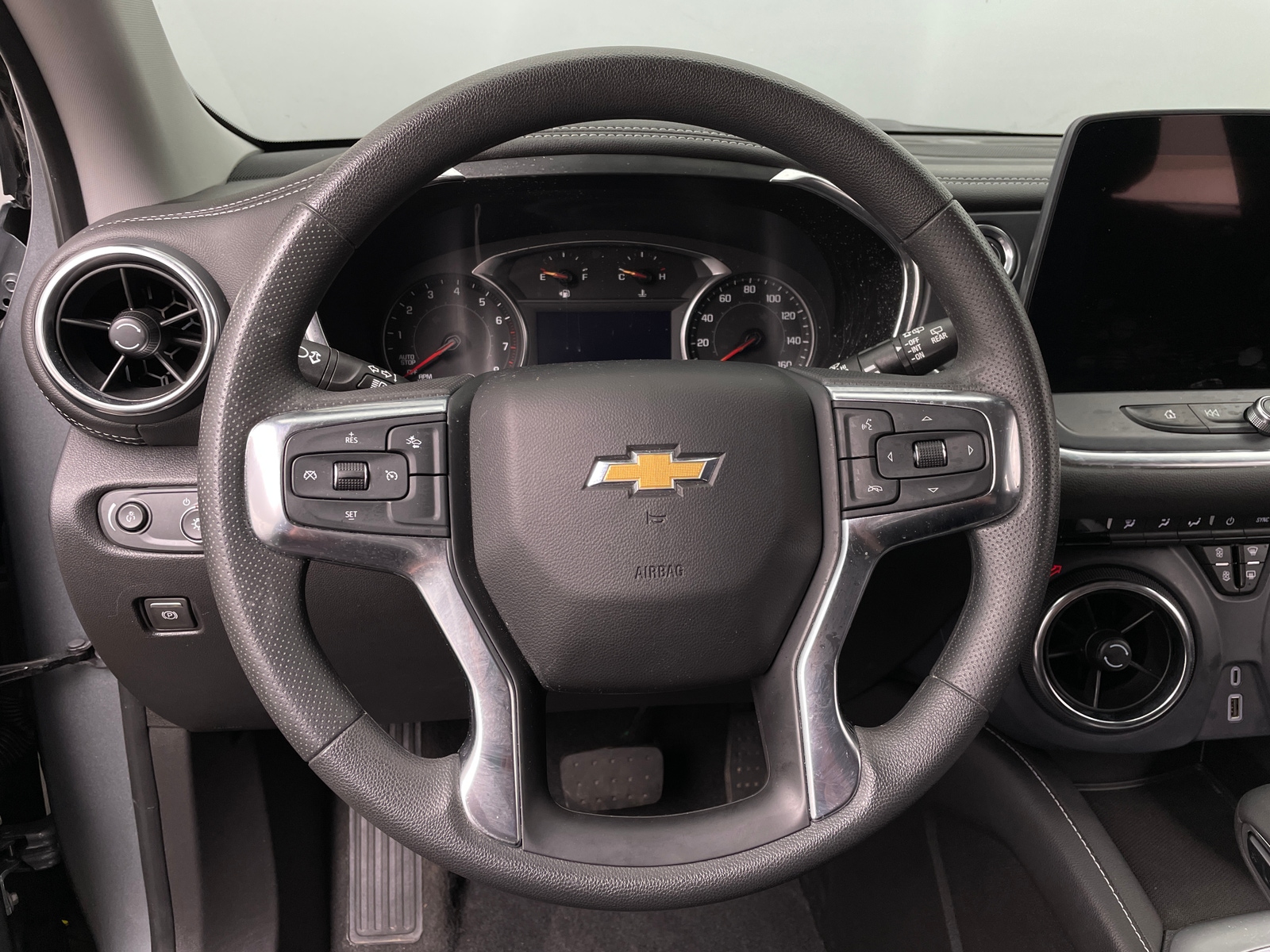 Thumbnail: 2025 Chevrolet Blazer - 5