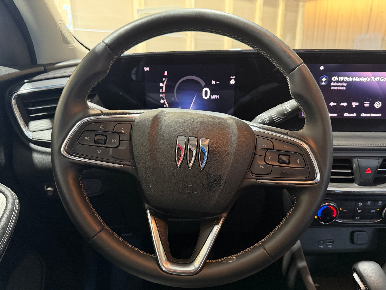 Thumbnail: 2025 Buick Encore GX - 4