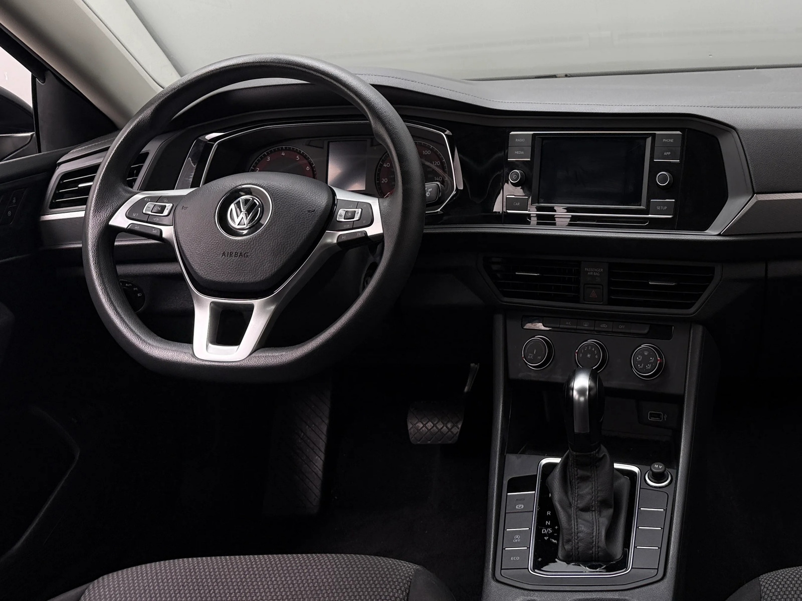 Thumbnail: 2019 Volkswagen Jetta - 3
