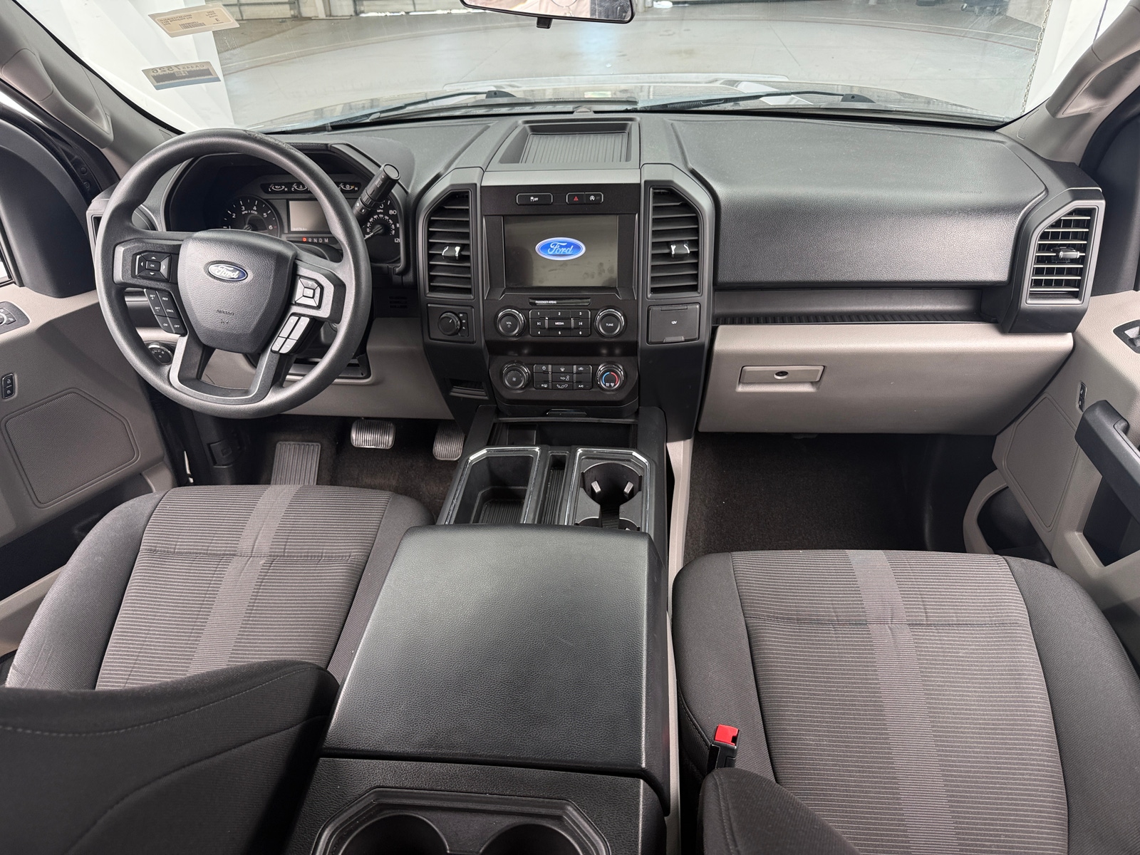 Thumbnail: 2020 Ford Econoline - 3