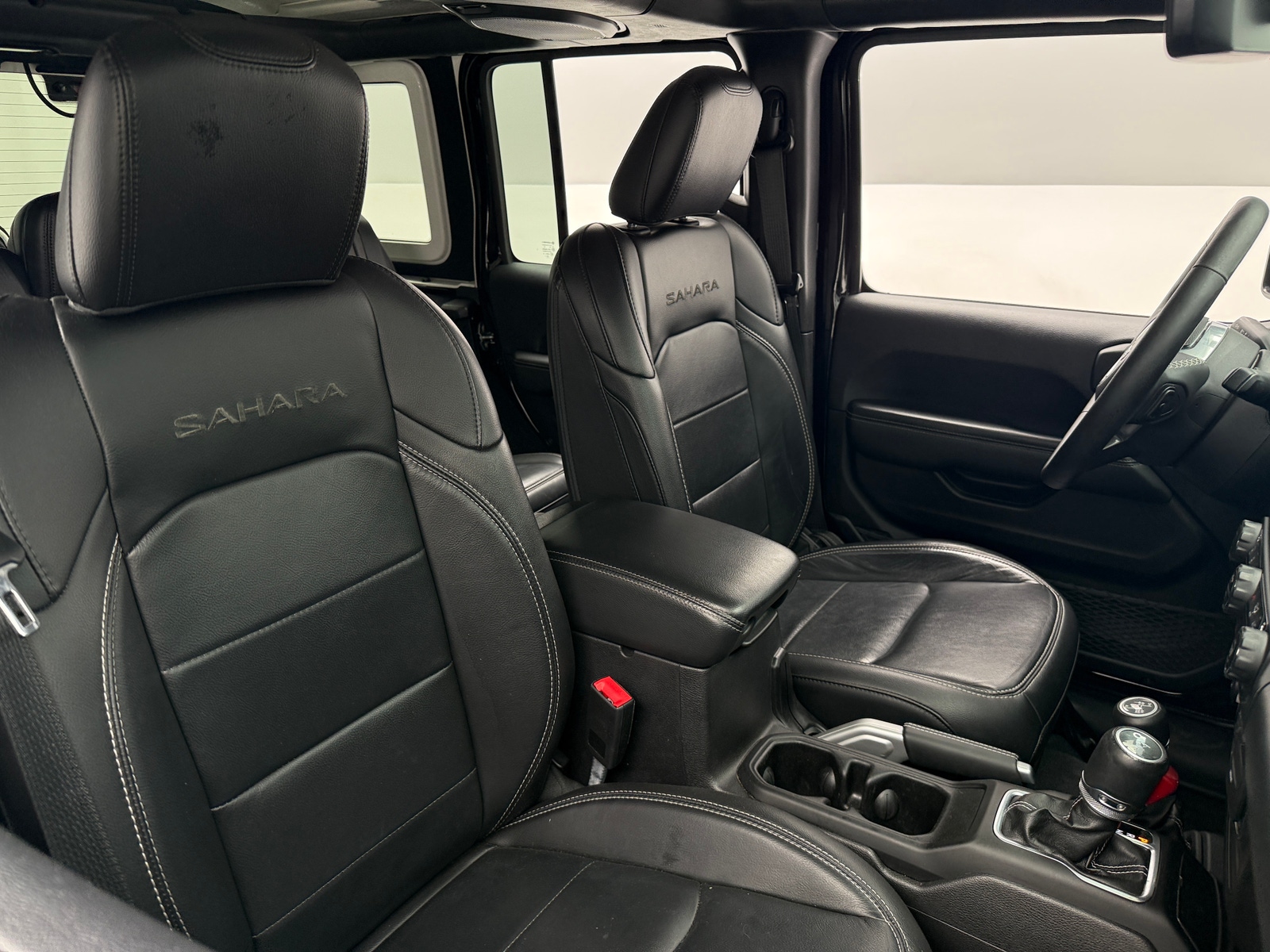 Thumbnail: 2019 Jeep Wrangler - 2