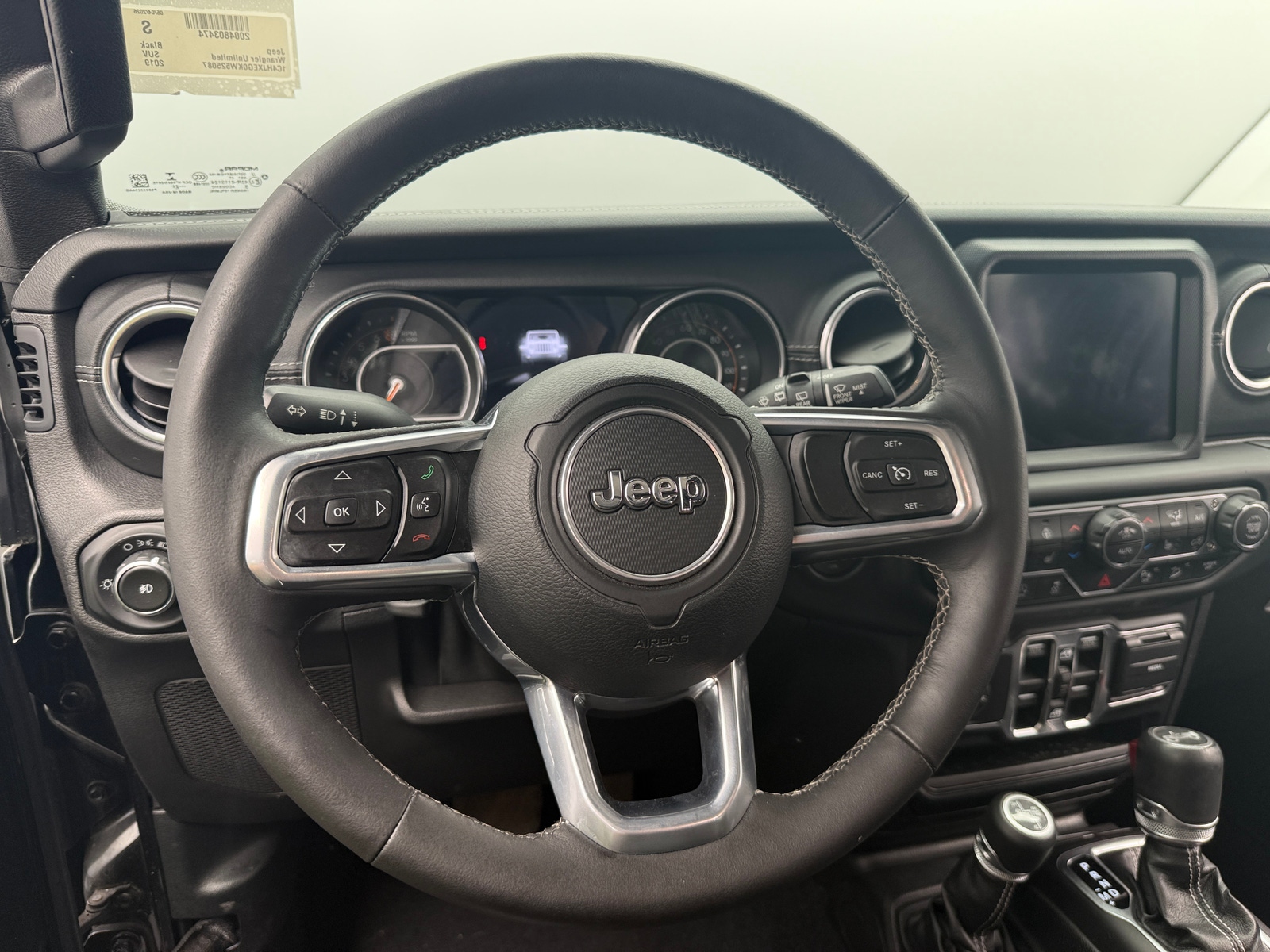 Thumbnail: 2019 Jeep Wrangler - 5