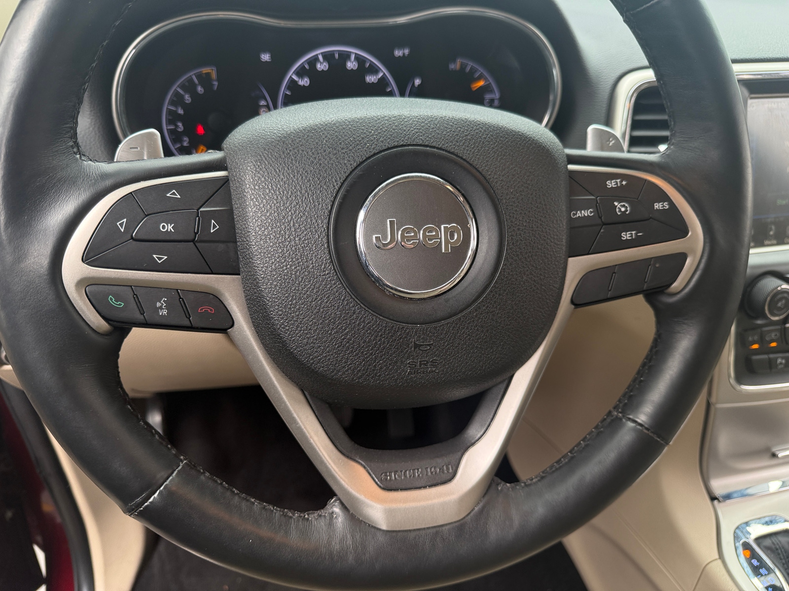Thumbnail: 2017 Jeep Grand Cherokee - 4