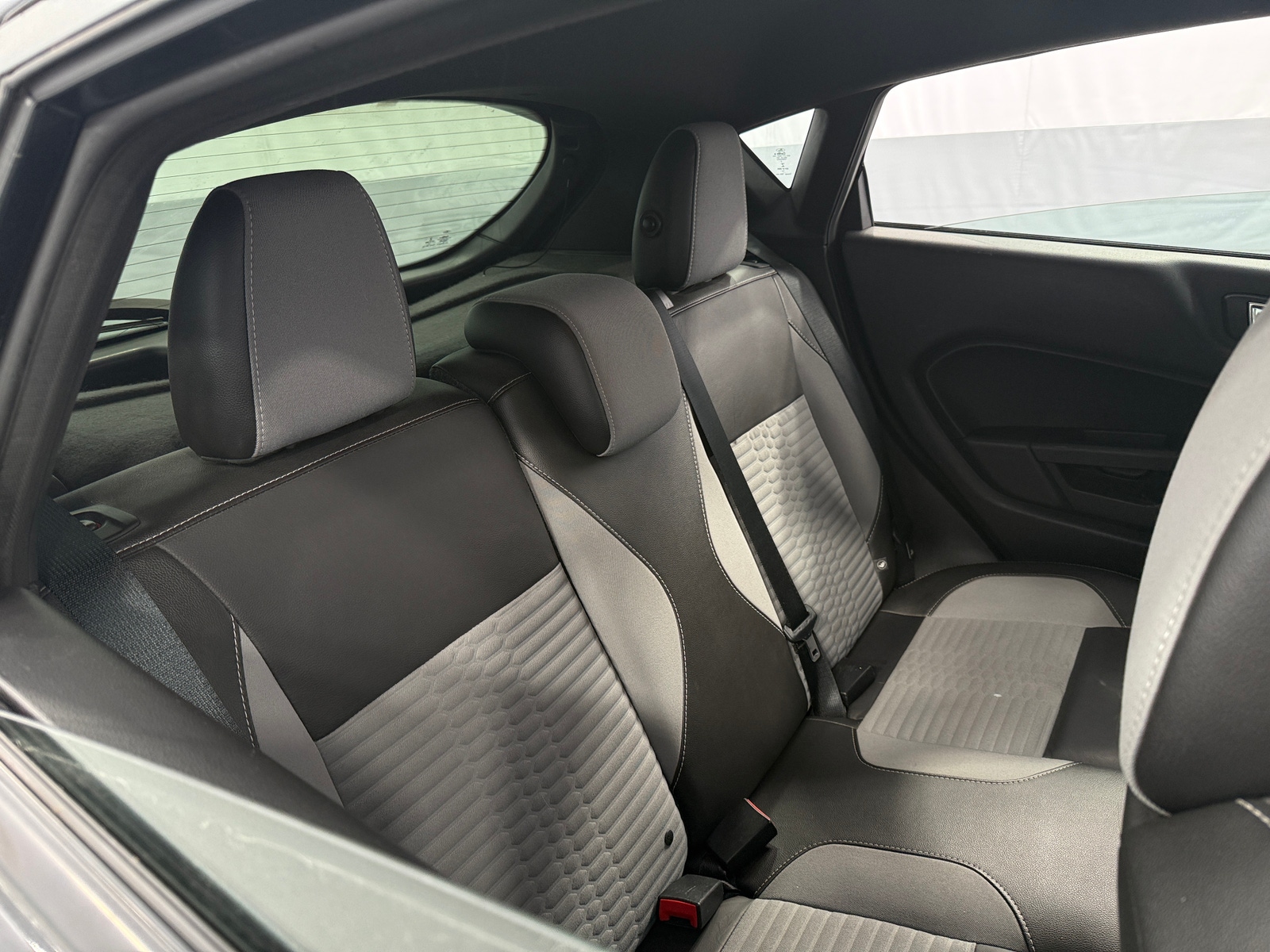 Thumbnail: 2015 Ford Fiesta - 6