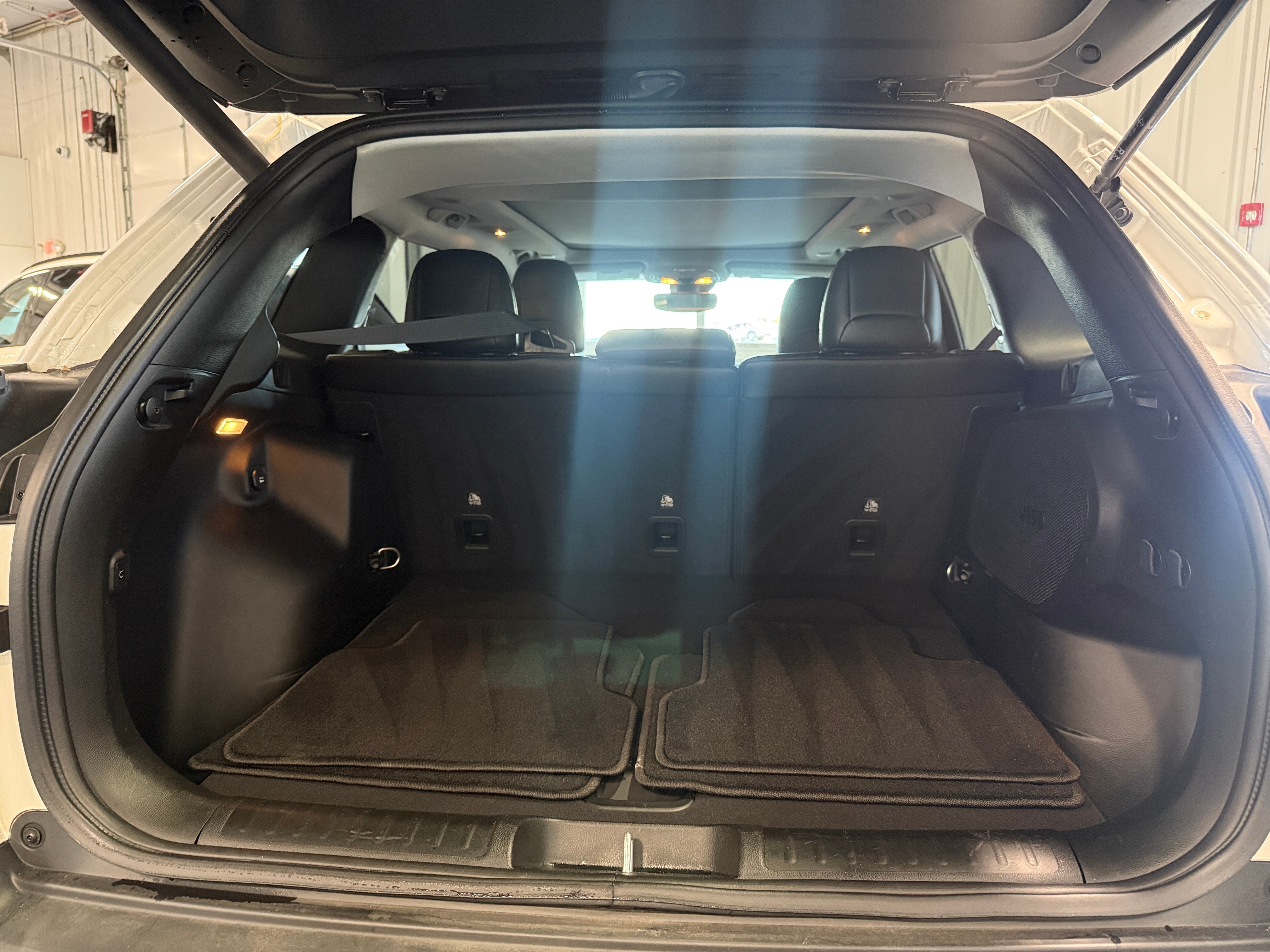 2022 Jeep Cherokee Latitude Lux - Photo 2