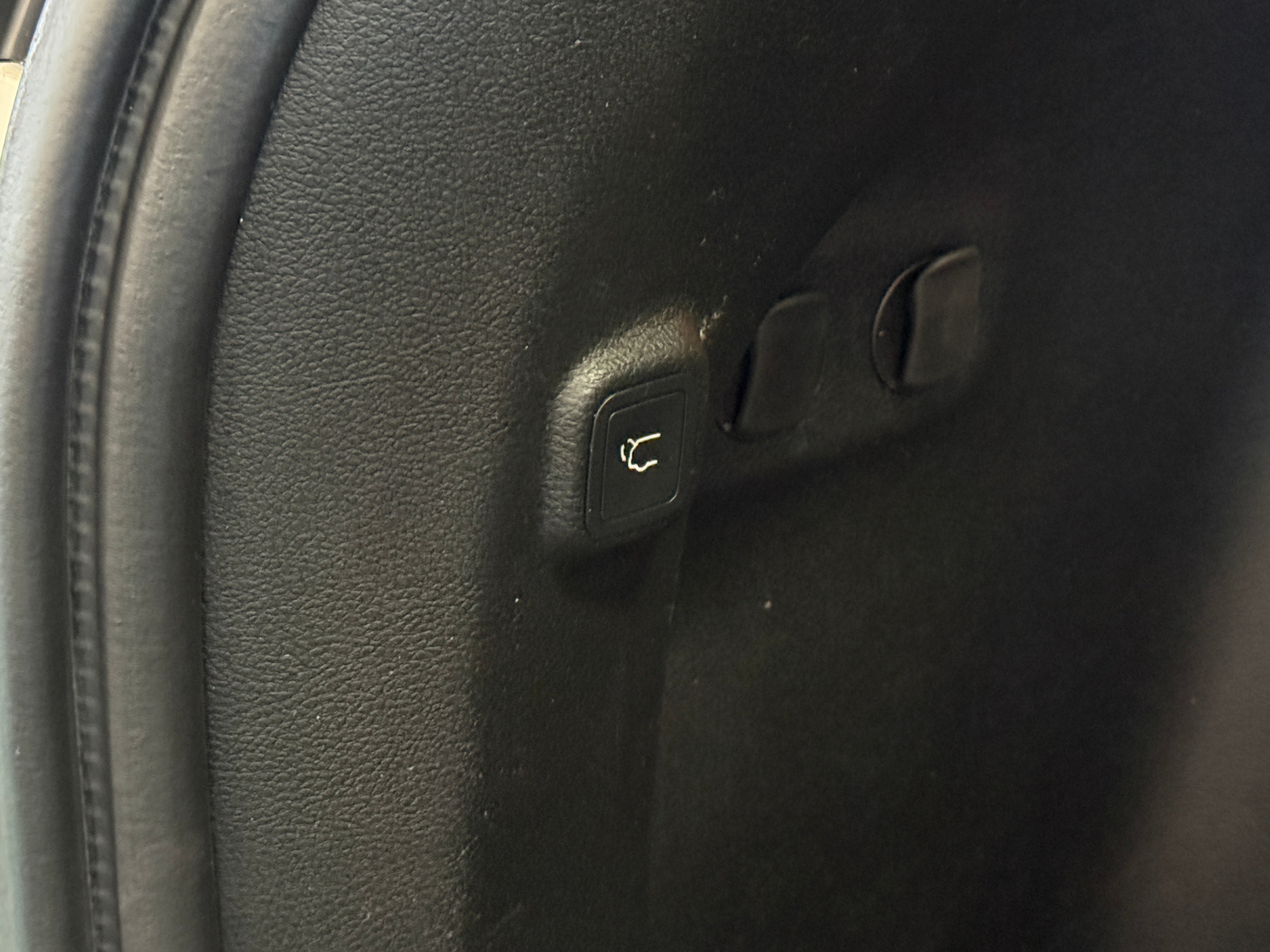 2022 Jeep Cherokee Latitude Lux - Photo 22