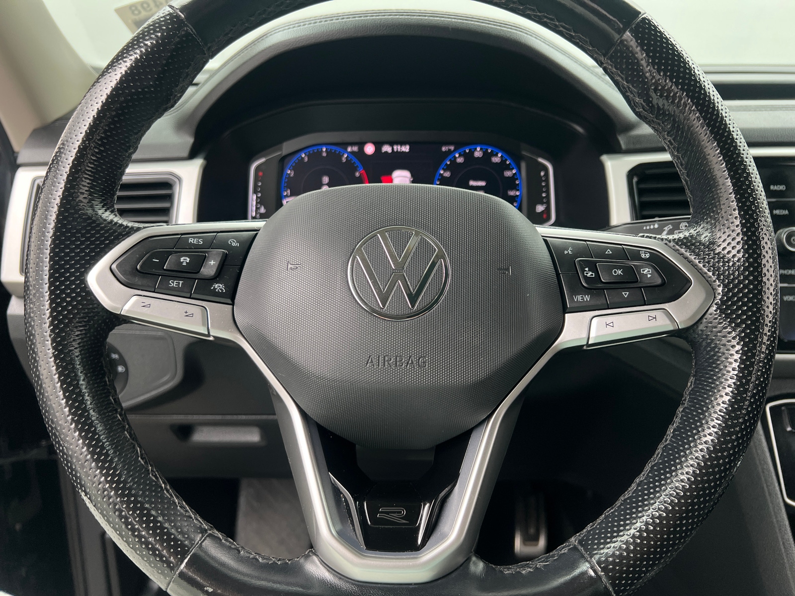 Thumbnail: 2021 Volkswagen Atlas - 4