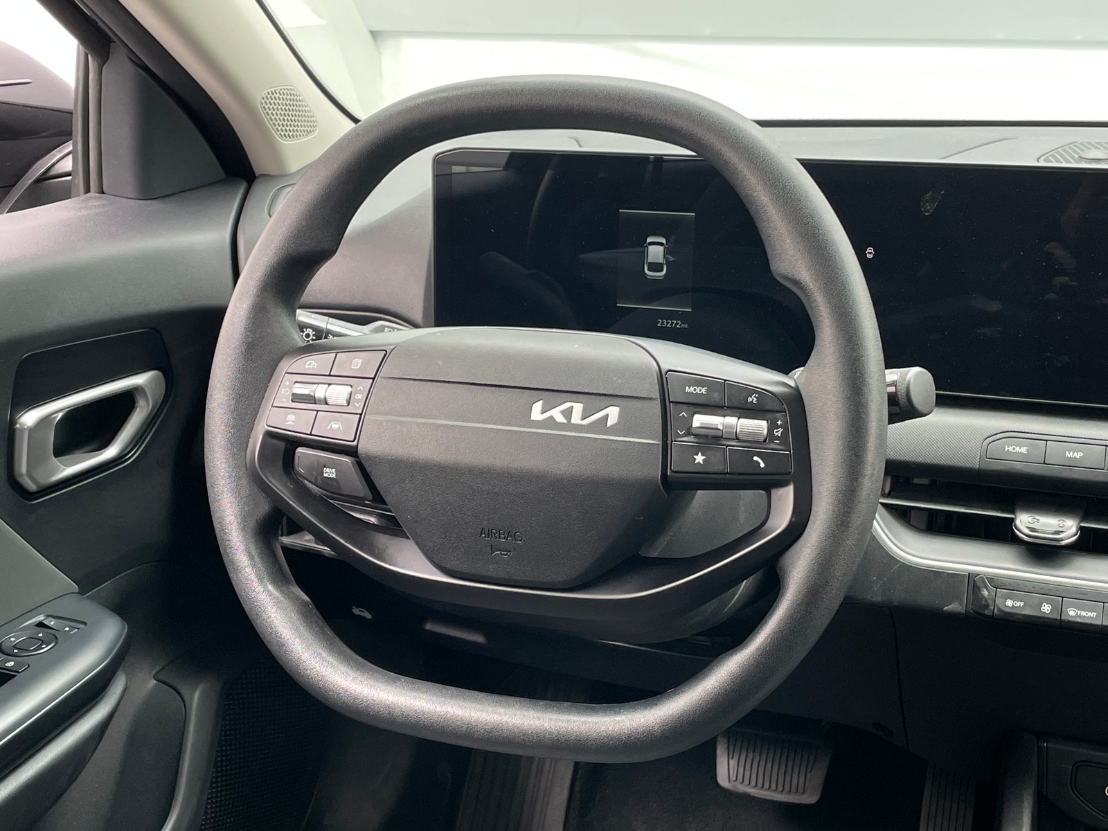 Thumbnail: 2025 Kia K4 - 5